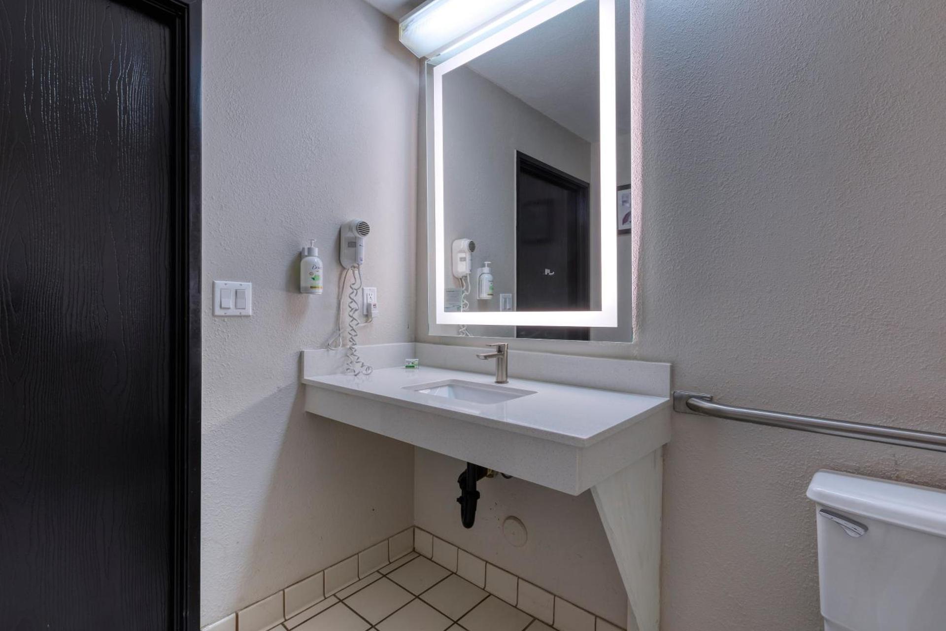 Baymont by Wyndham Casa Grande photo 34