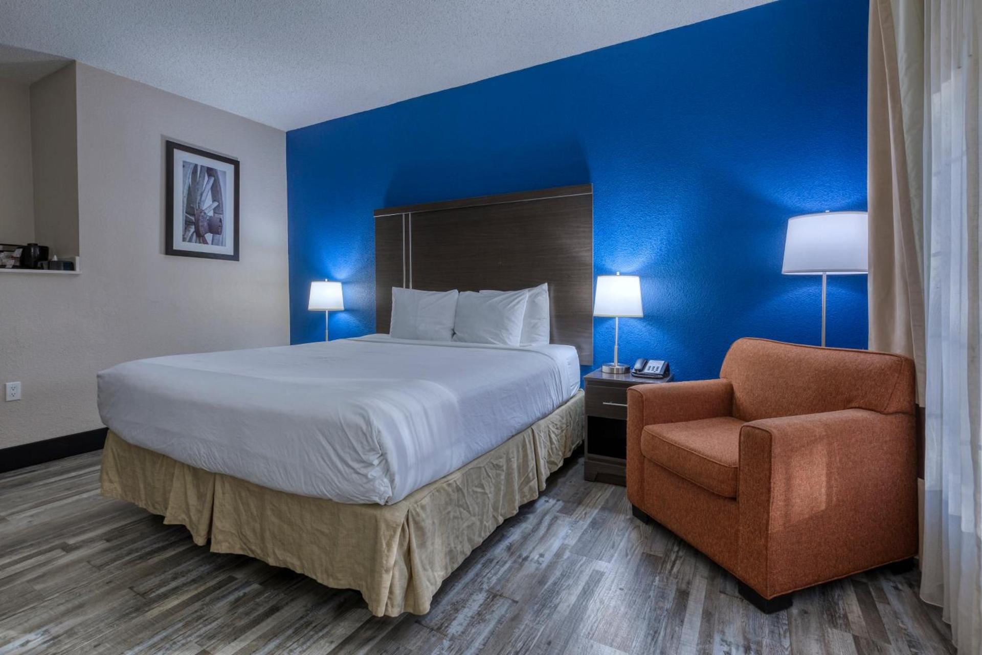 Baymont by Wyndham Casa Grande photo 35