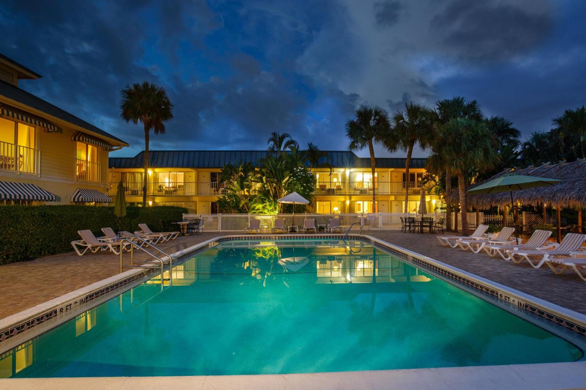 Naples Garden Inn photo 5