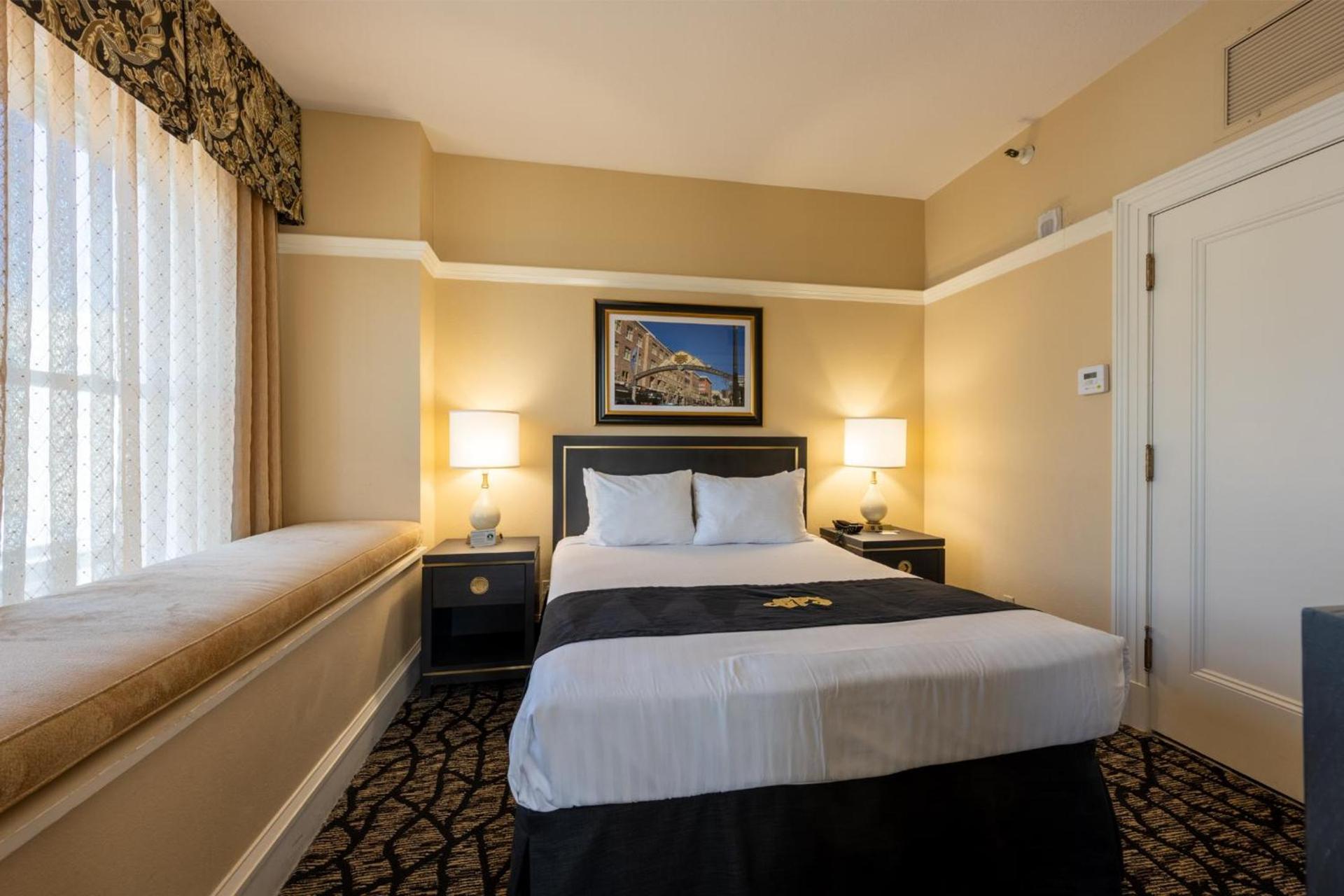 Gaslamp Plaza Suites photo 86
