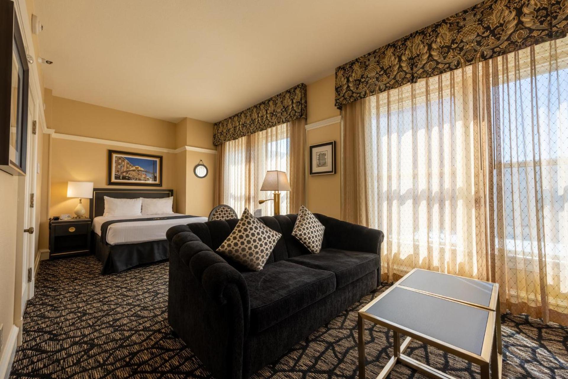 Gaslamp Plaza Suites photo 88