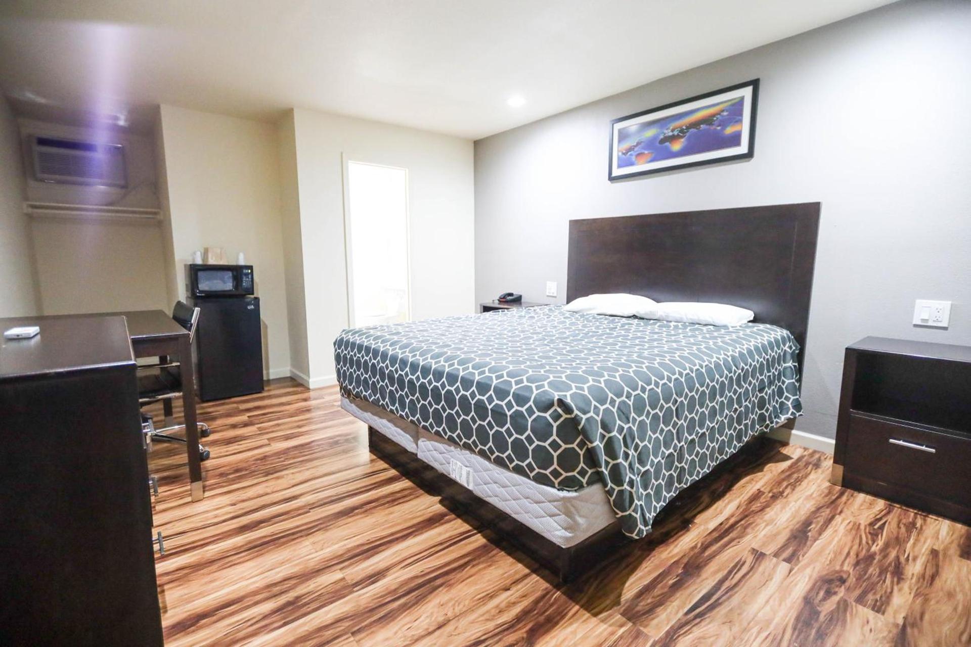 Sky Riders Motel photo 12