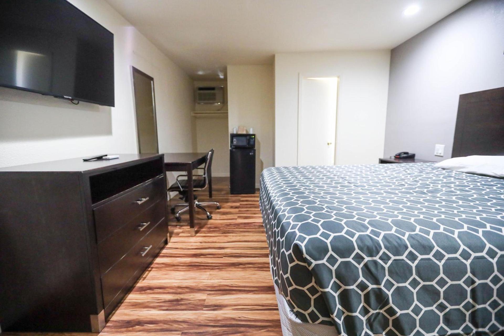 Sky Riders Motel photo 15