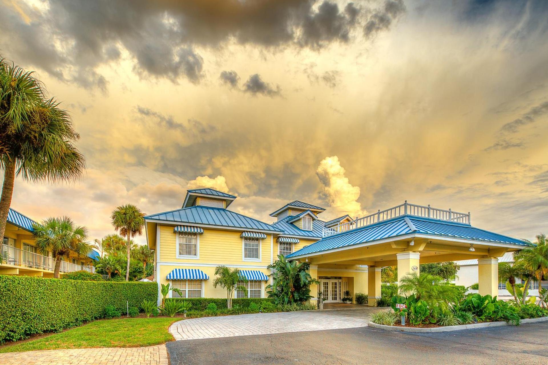Naples Garden Inn photo 22