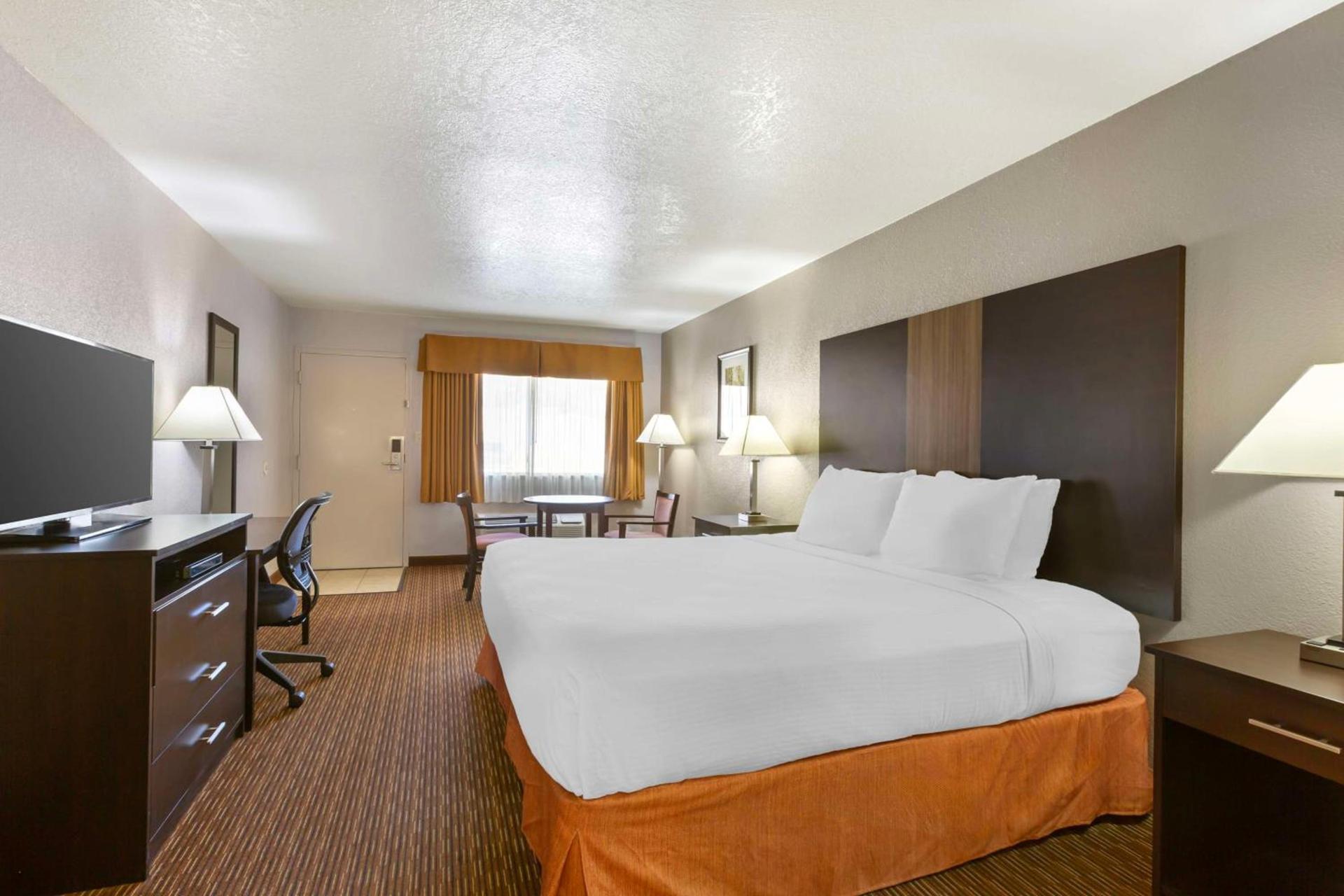 Best Western Sawmill Inn photo 11