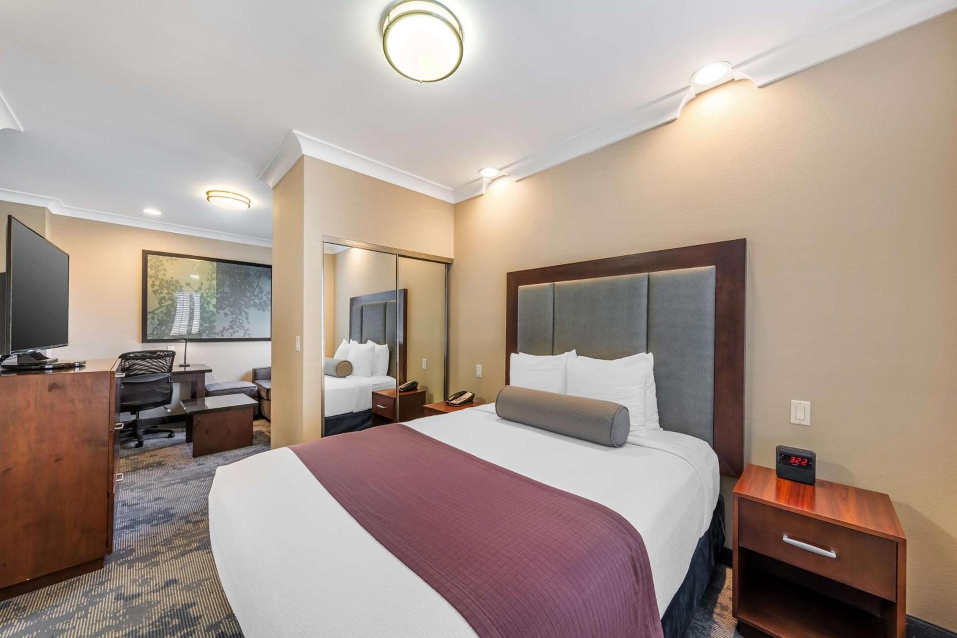 Best Western PLUS Avita Suites photo 47