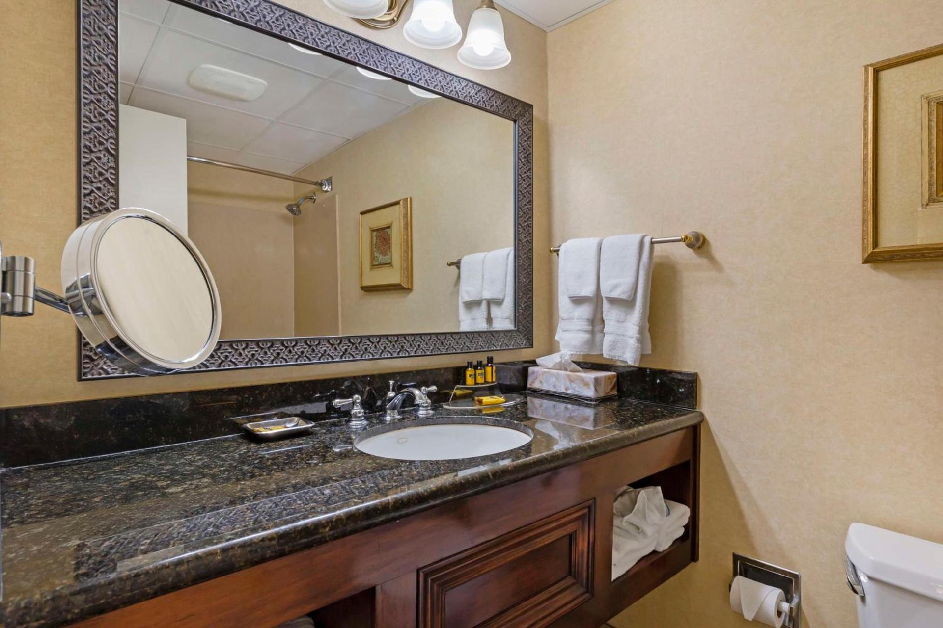 Best Western Plus Burlington photo 22