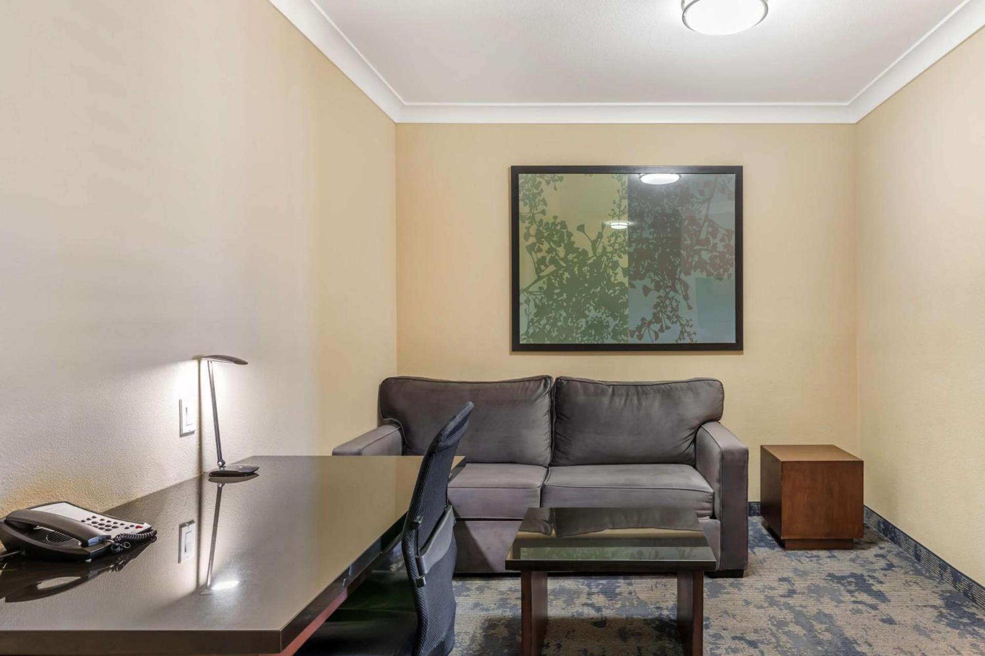 Best Western PLUS Avita Suites photo 17
