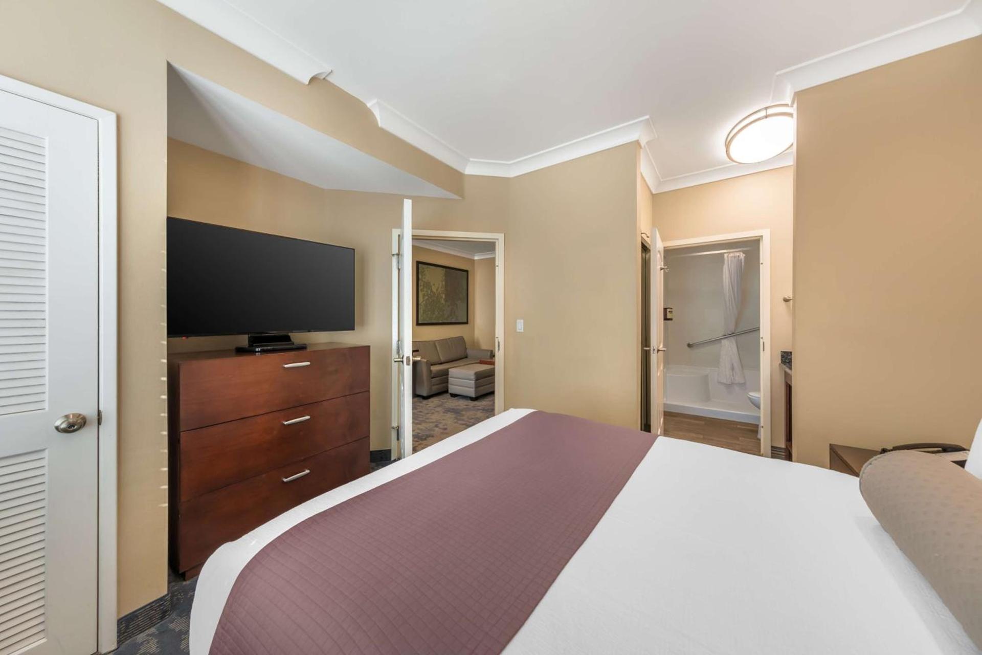 Best Western PLUS Avita Suites photo 22