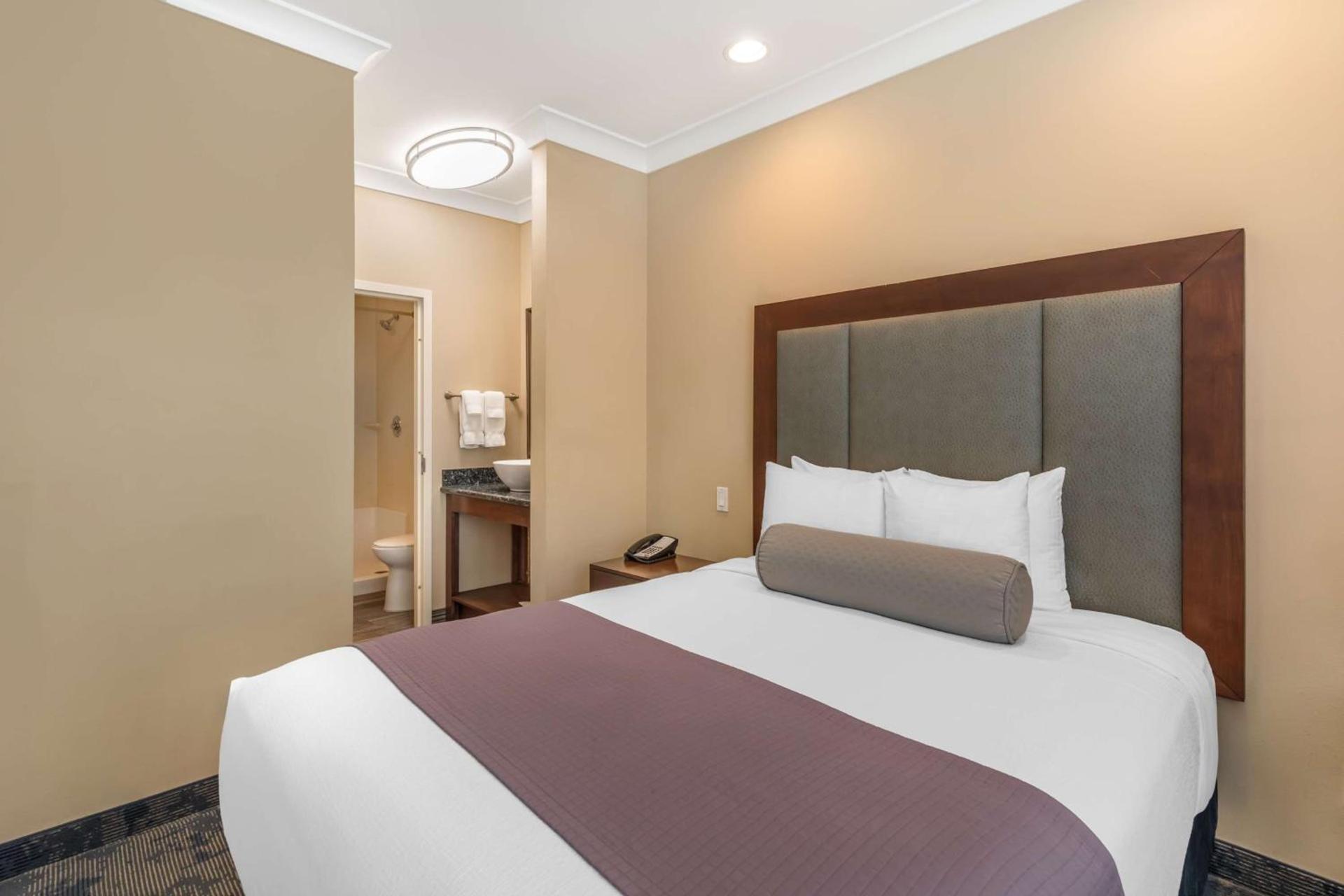 Best Western PLUS Avita Suites photo 23
