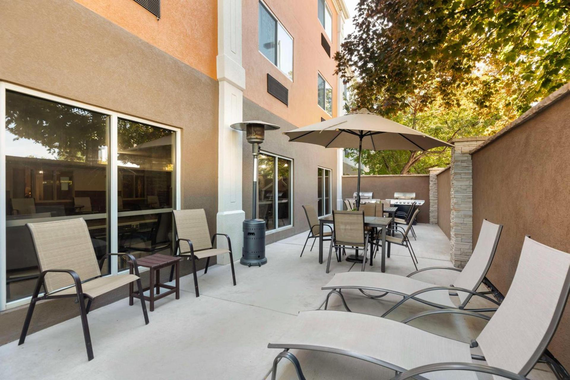 Best Western Greeley photo 9