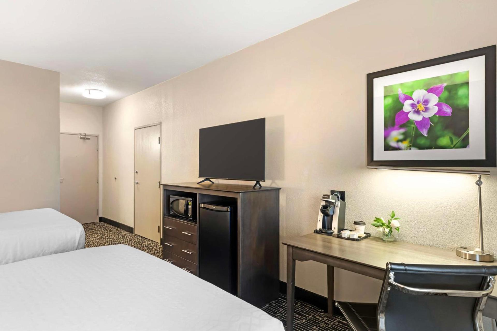 Best Western Greeley photo 26