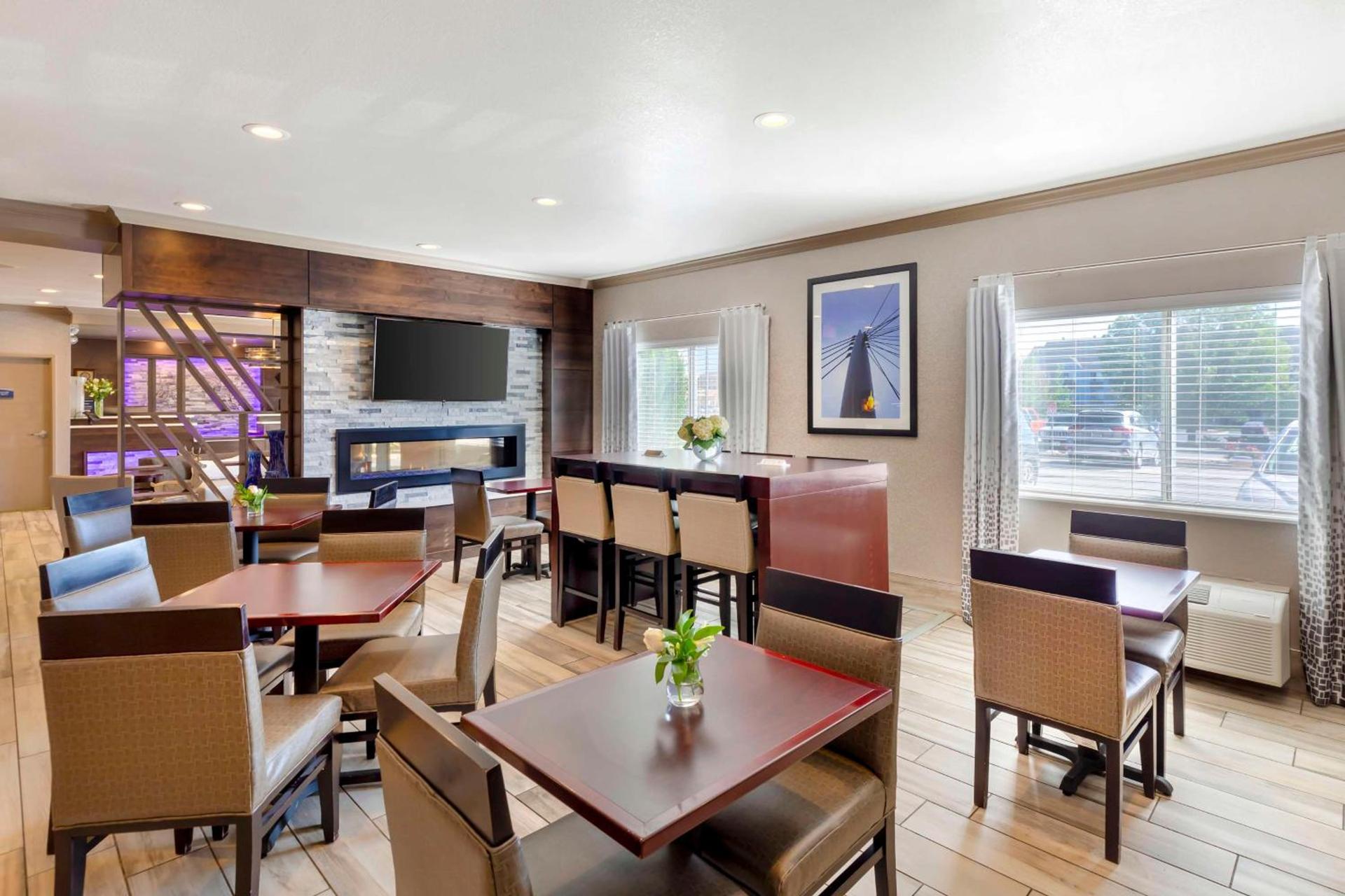Best Western Greeley photo 33