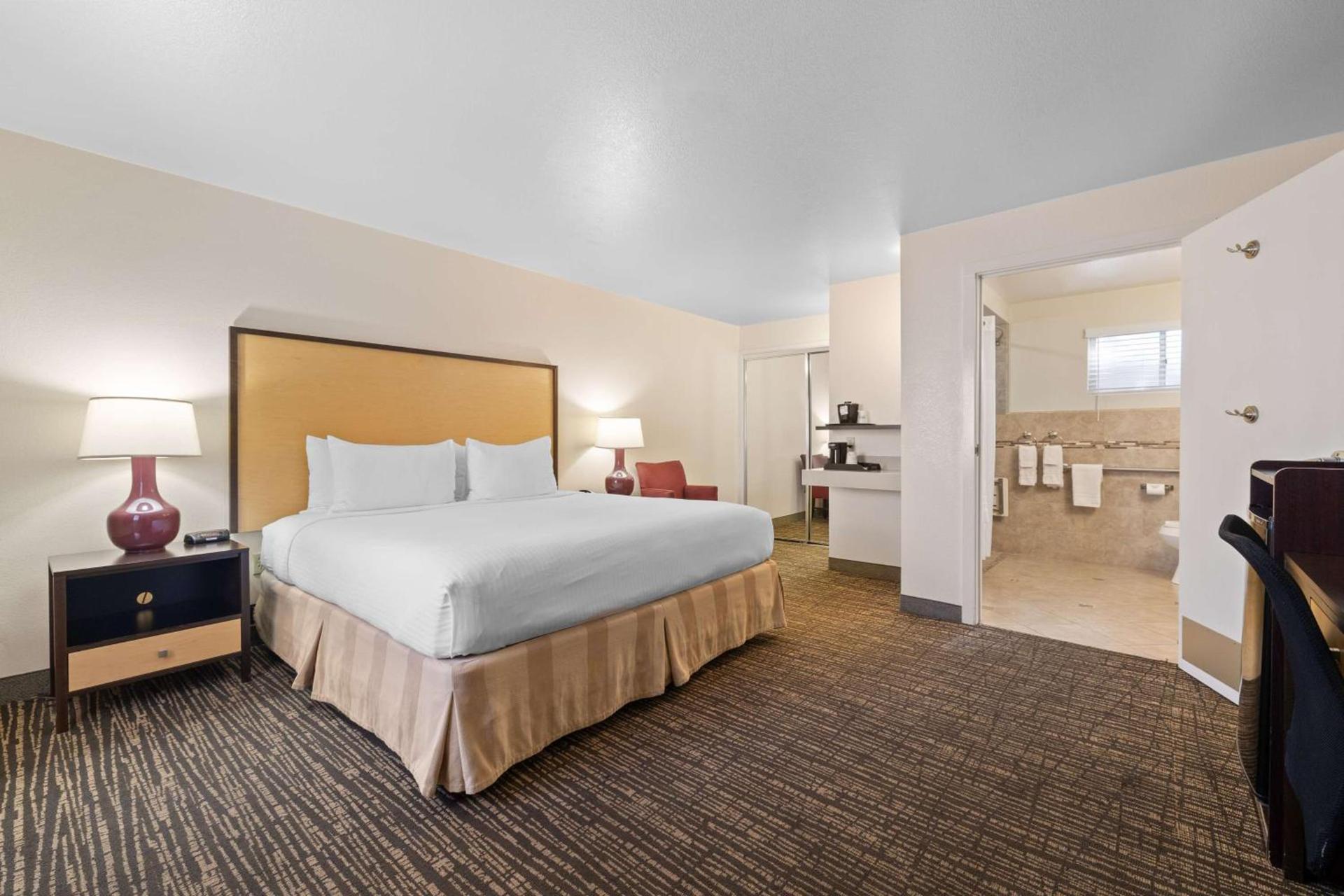Best Western Petaluma Inn photo 8