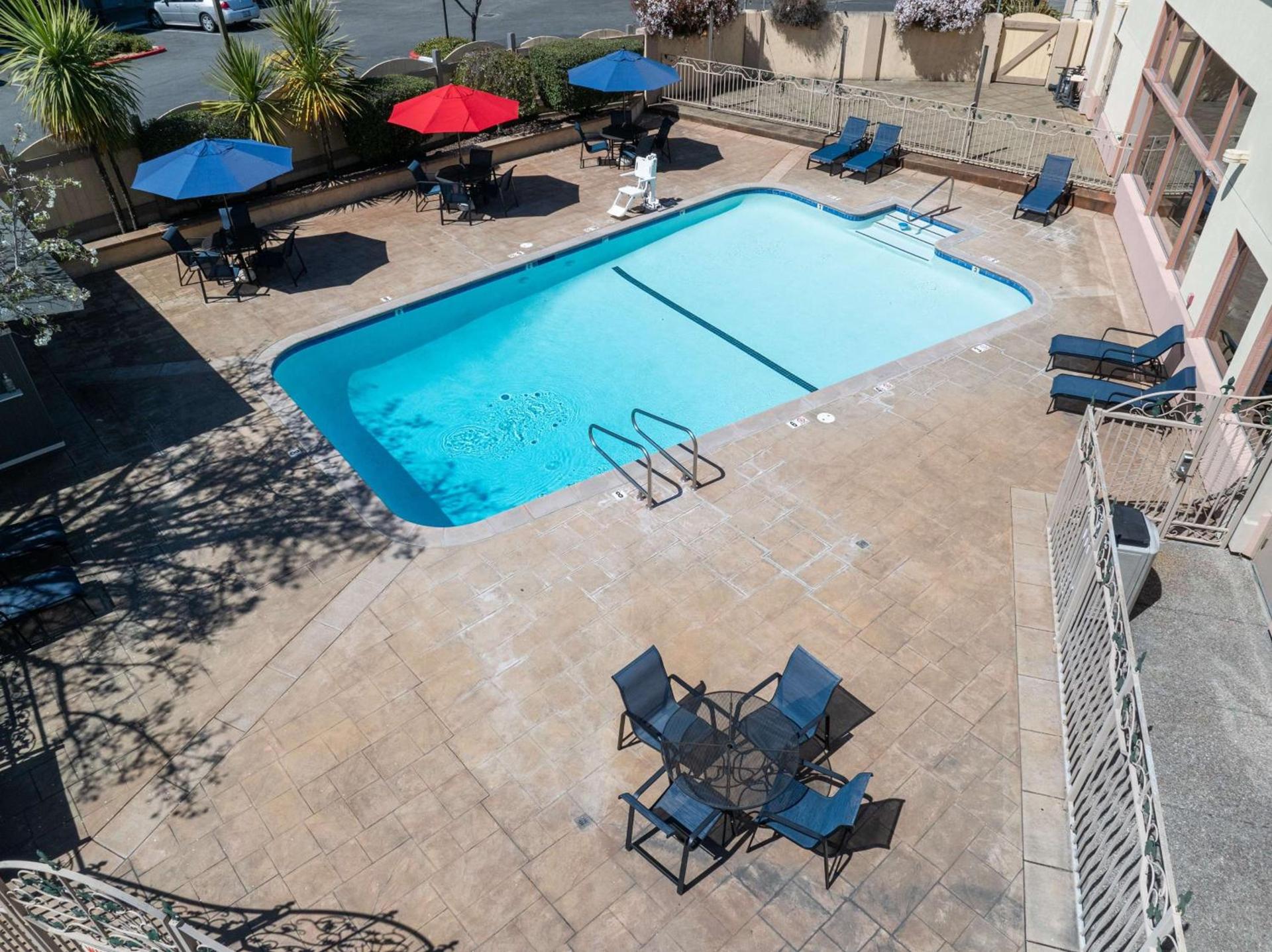 Best Western Petaluma Inn photo 13