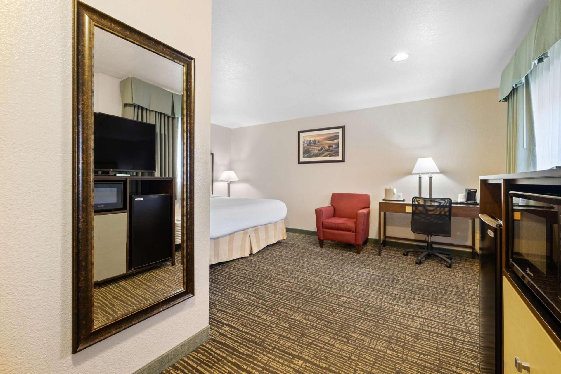 Best Western Petaluma Inn photo 23
