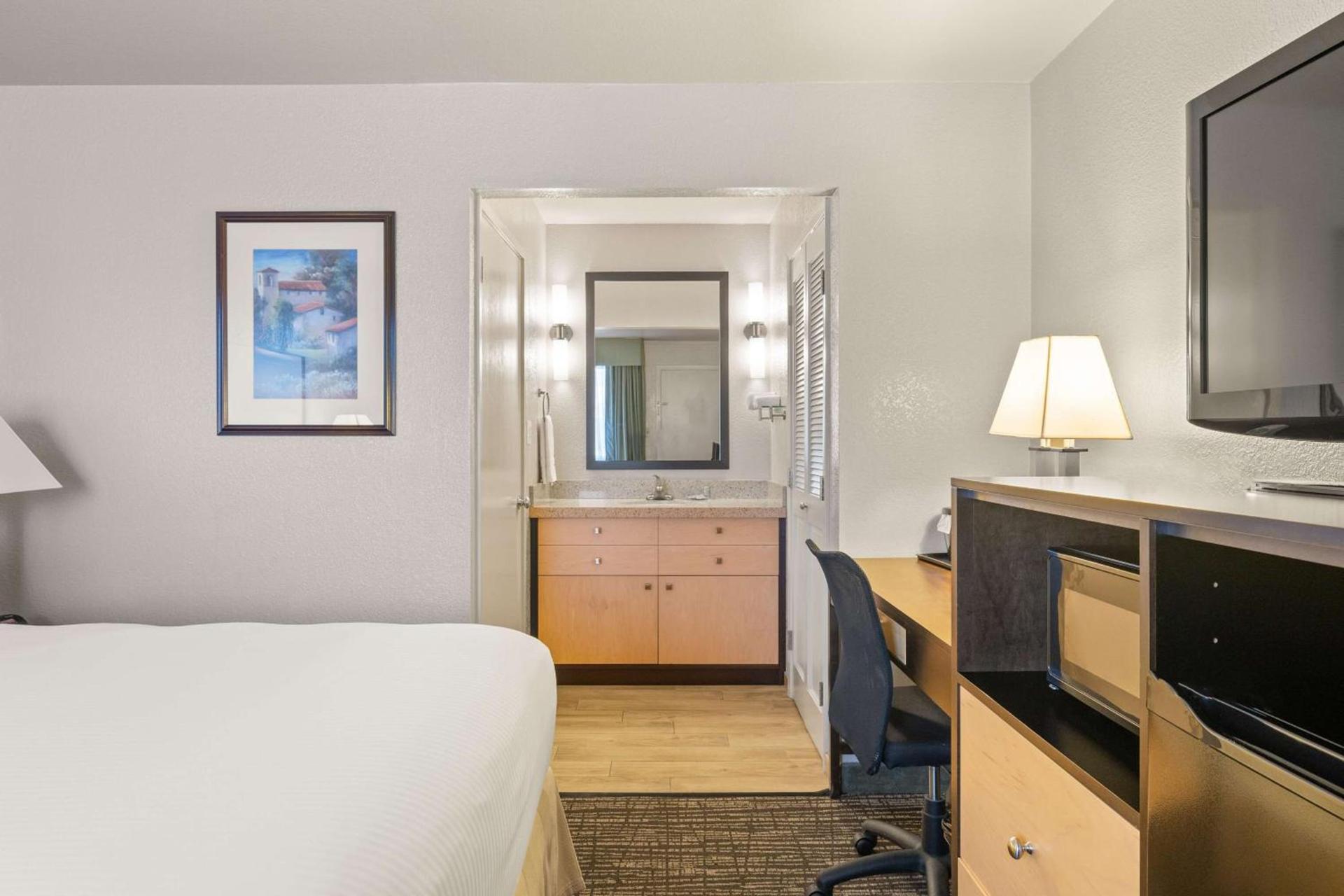 Best Western Petaluma Inn photo 27