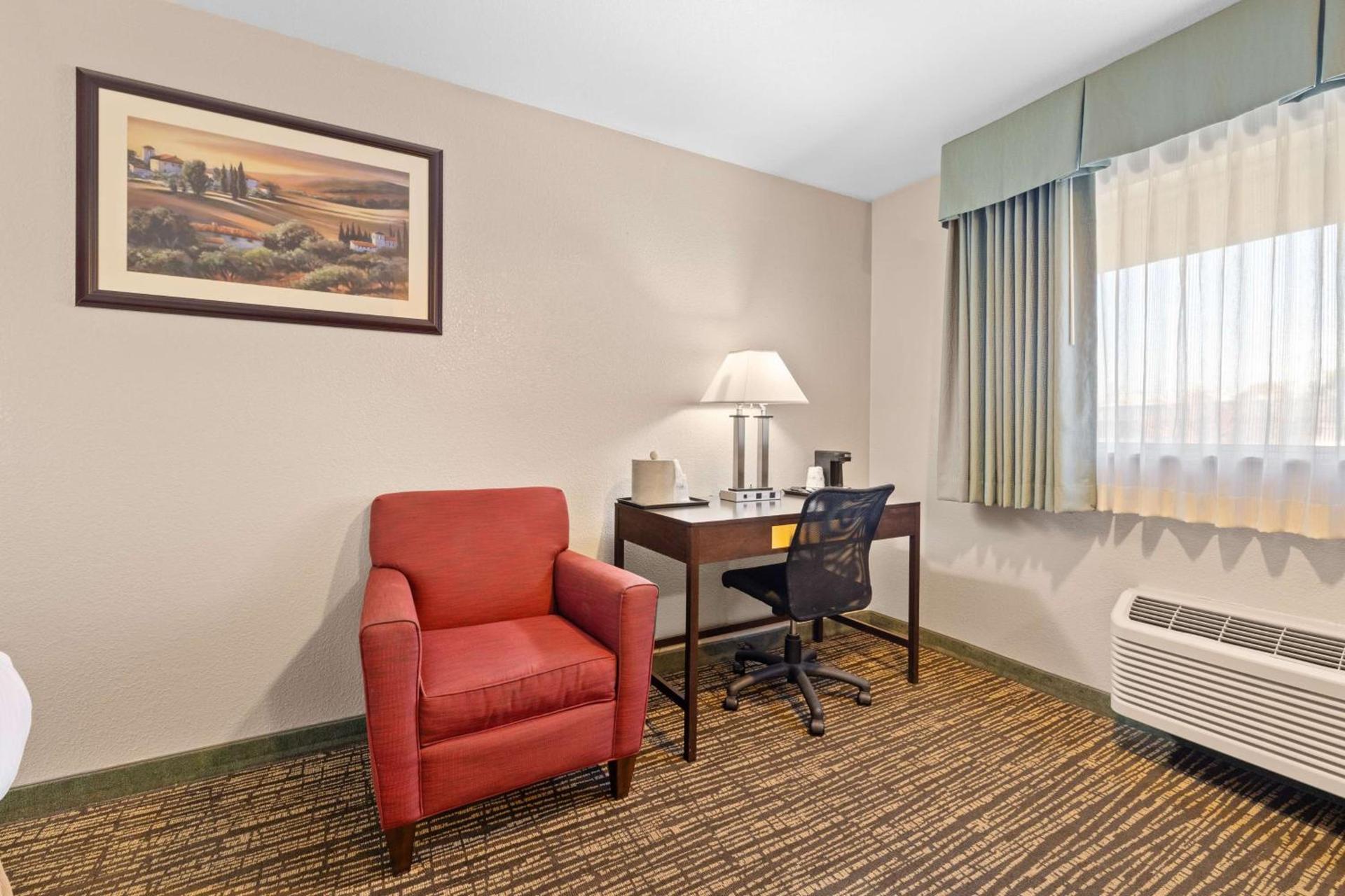 Best Western Petaluma Inn photo 26