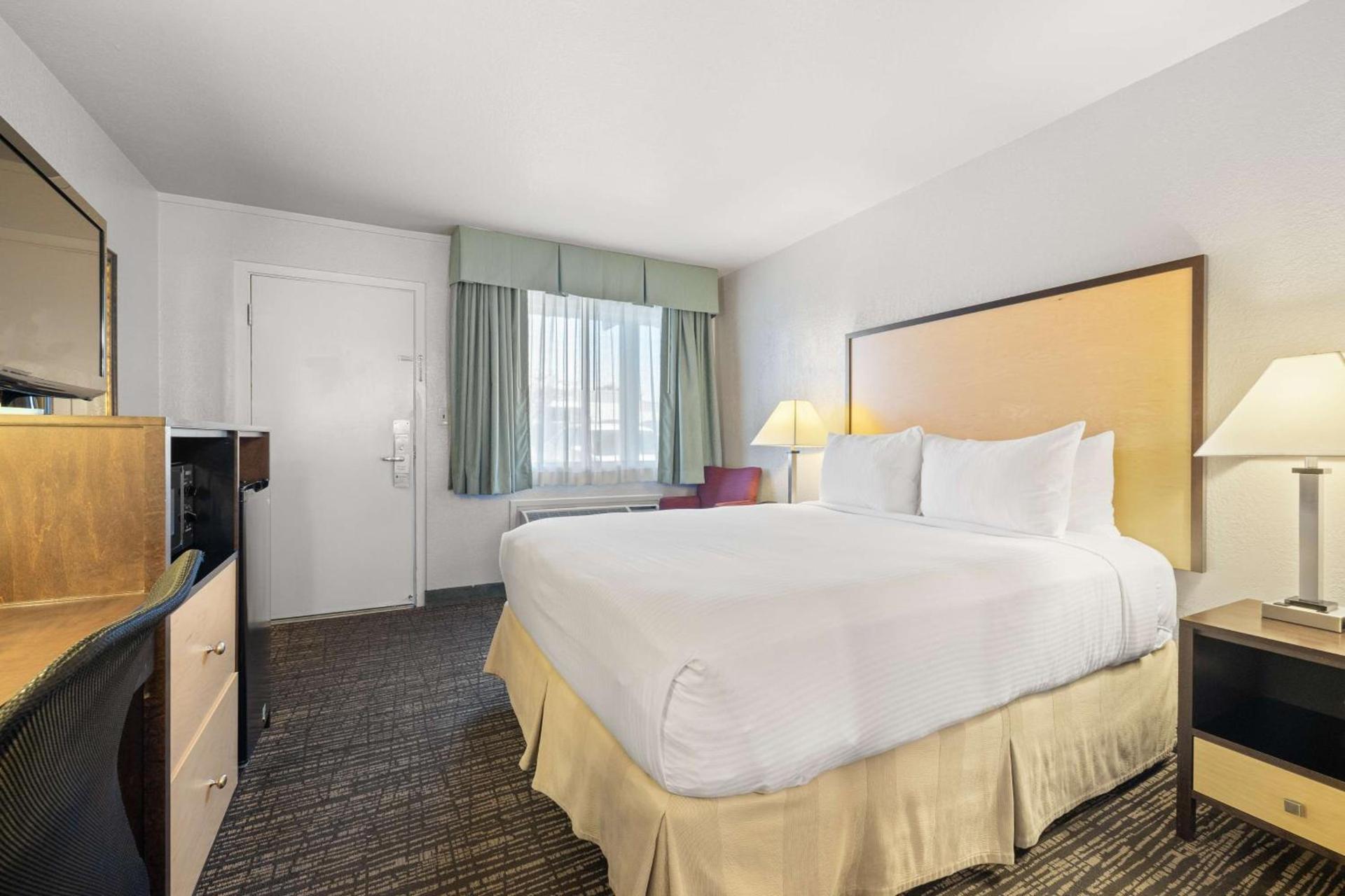 Best Western Petaluma Inn photo 28