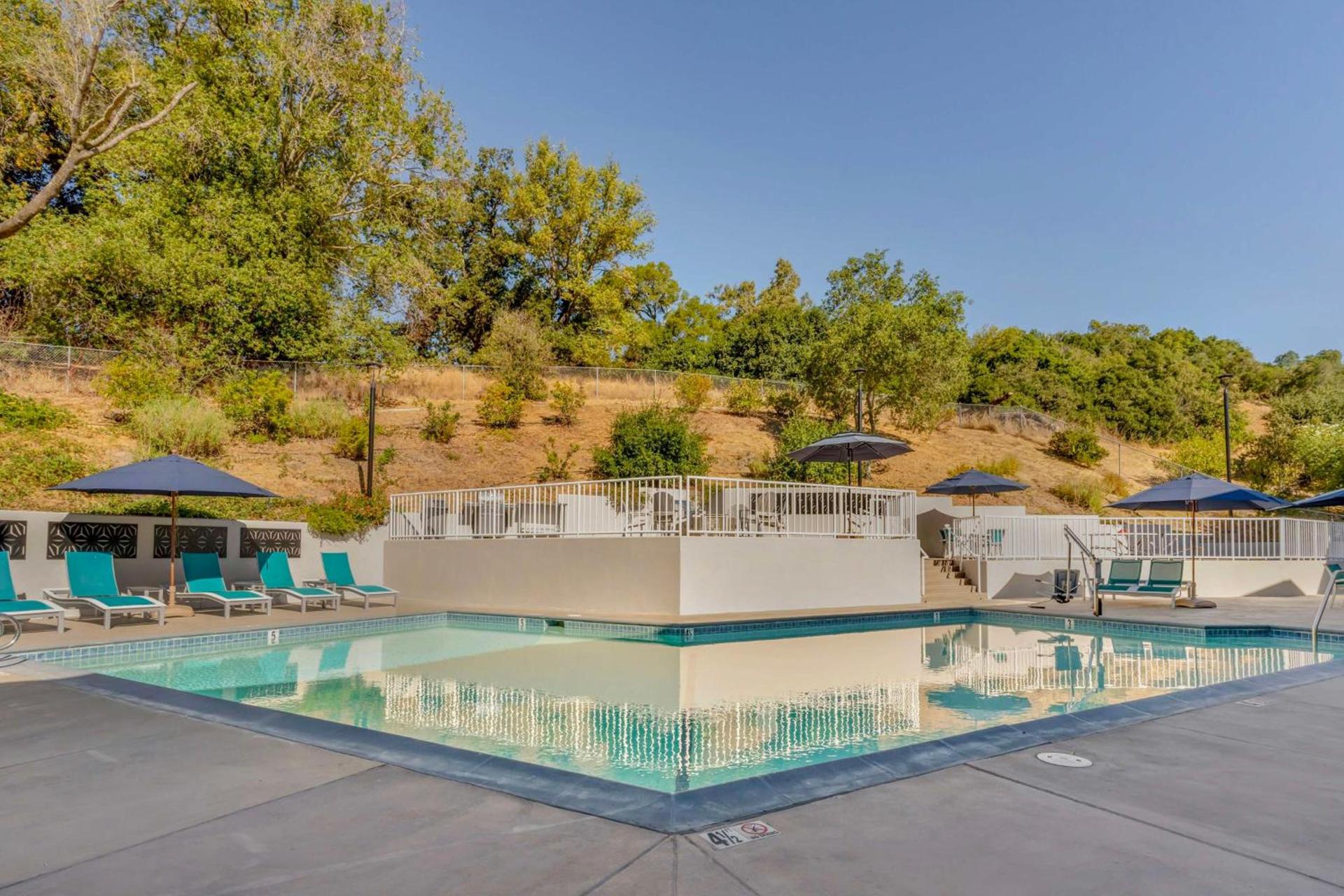 Best Western Plus Novato Oaks Inn photo 7