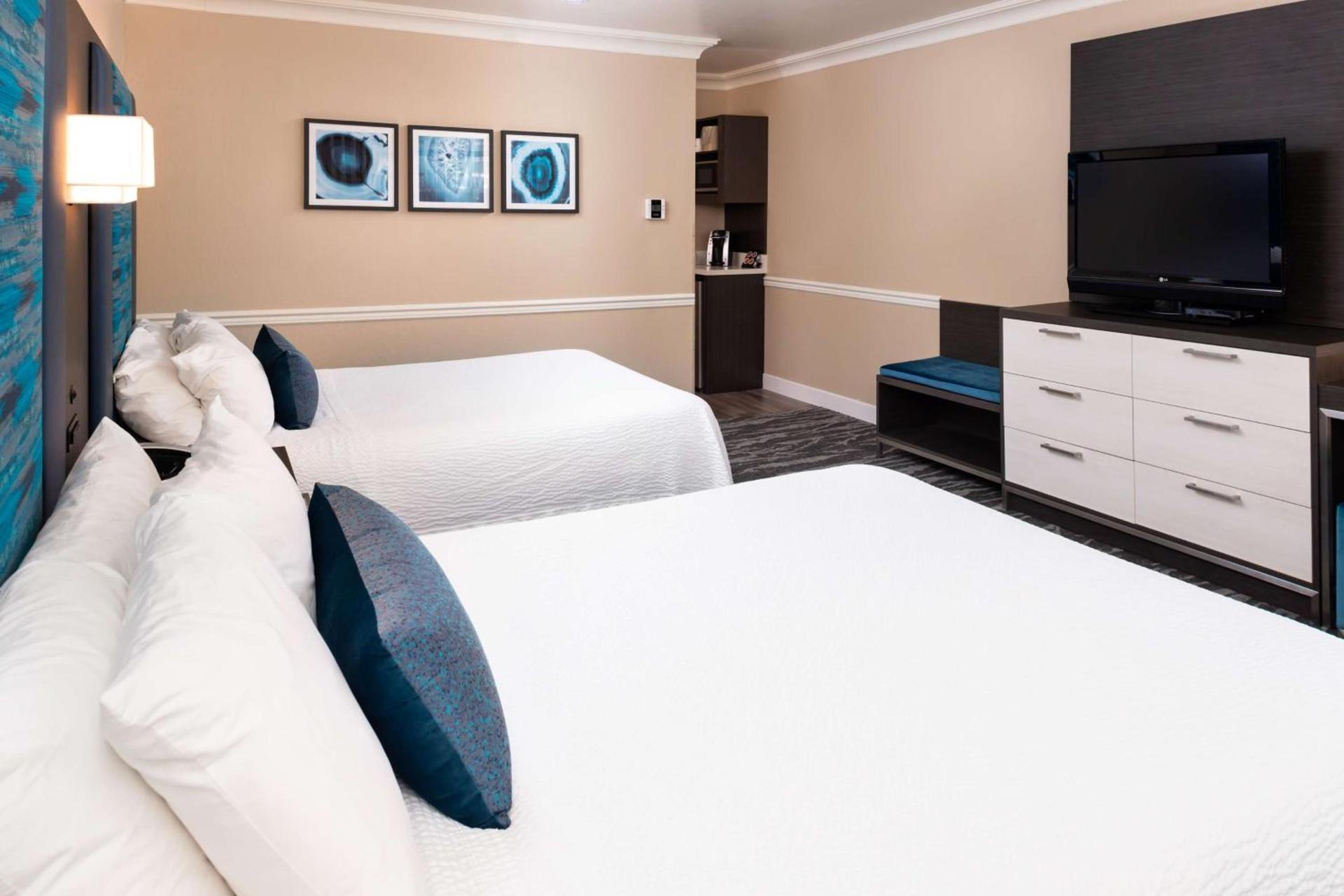Best Western Plus Novato Oaks Inn photo 13