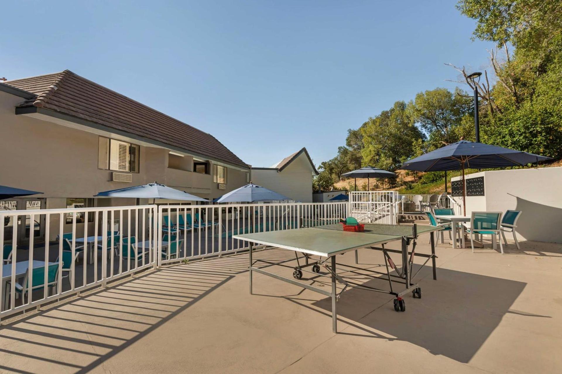 Best Western Plus Novato Oaks Inn photo 42