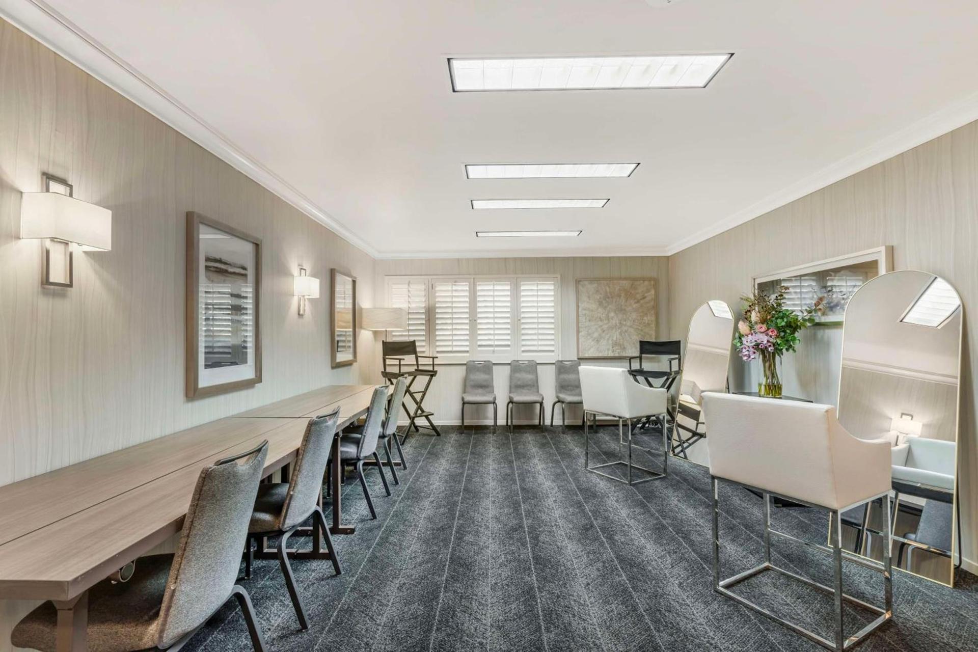 Best Western Plus Novato Oaks Inn photo 47