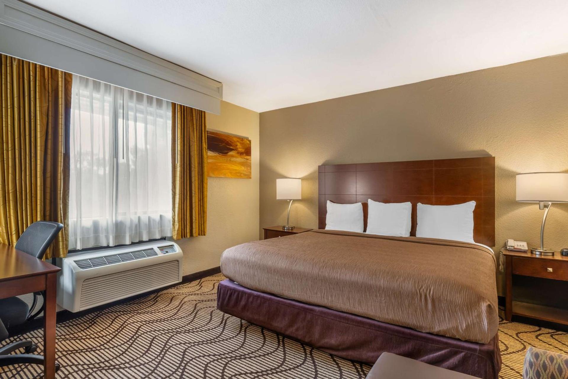 Best Western John Muir Inn photo 27