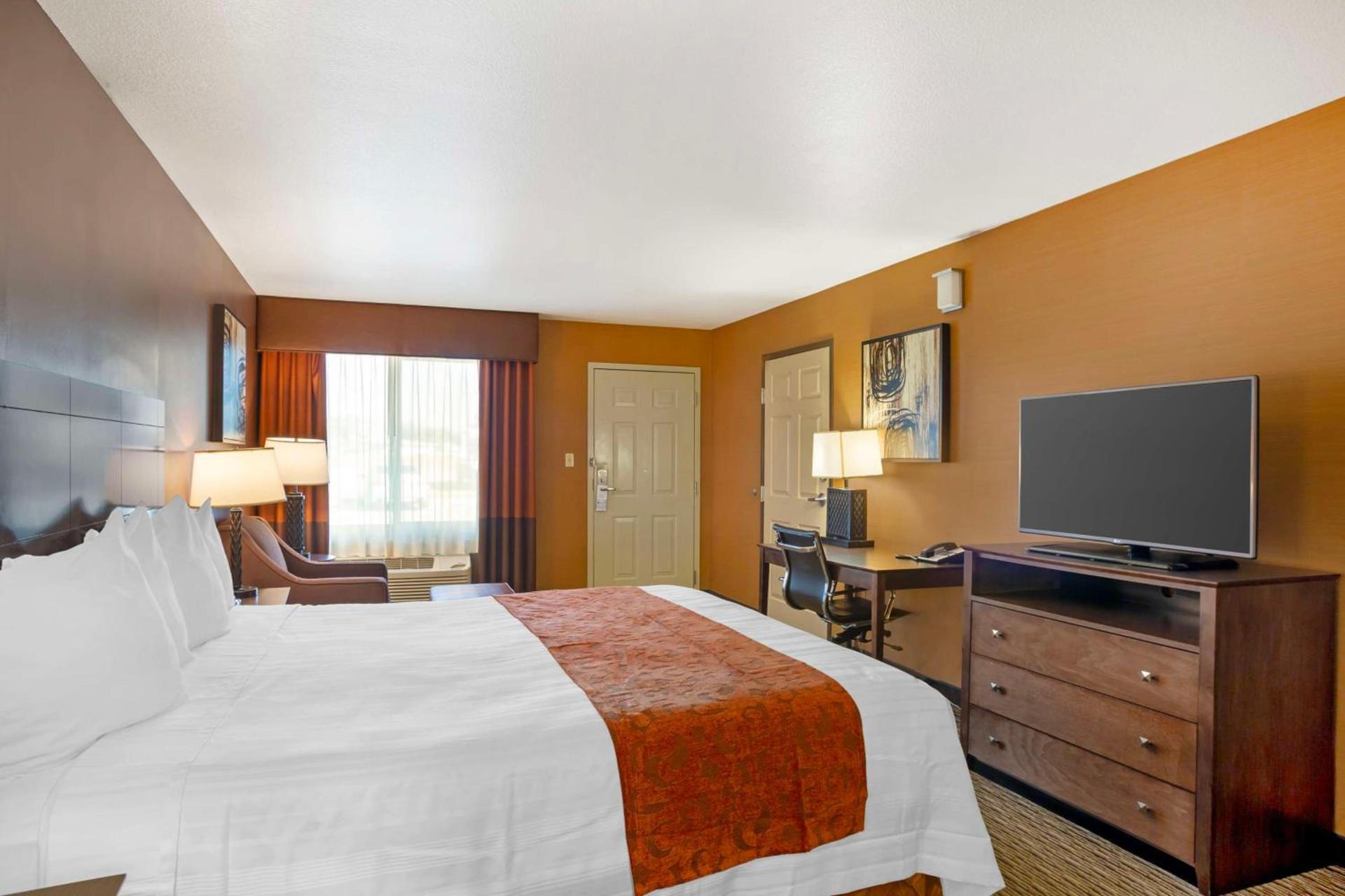 Best Western Exeter Inn & Suites photo 14