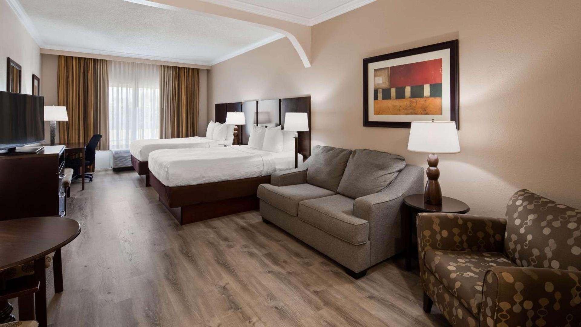 Best Western Plus Ambassador Suites photo 2