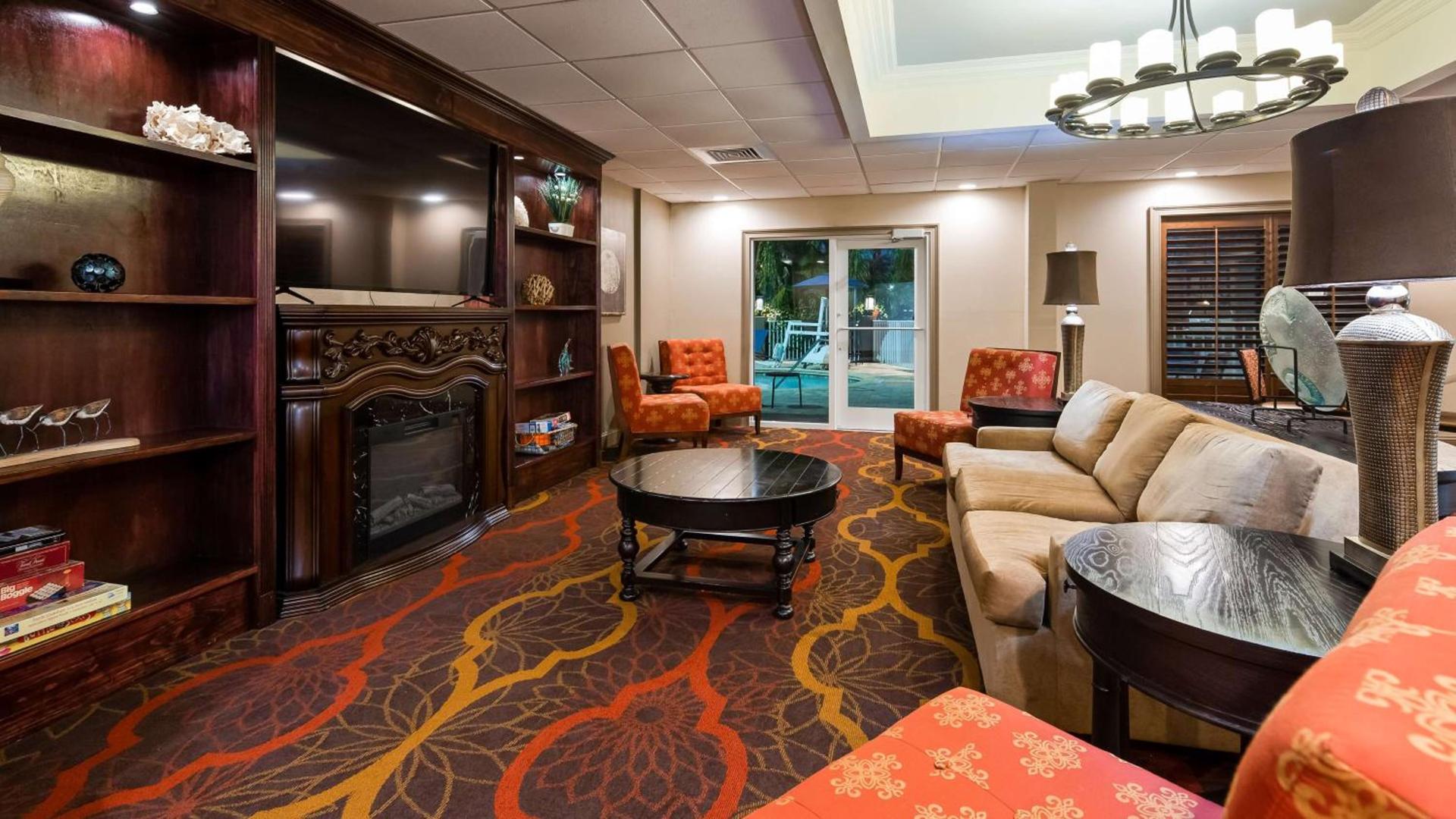 Best Western Plus Ambassador Suites photo 5