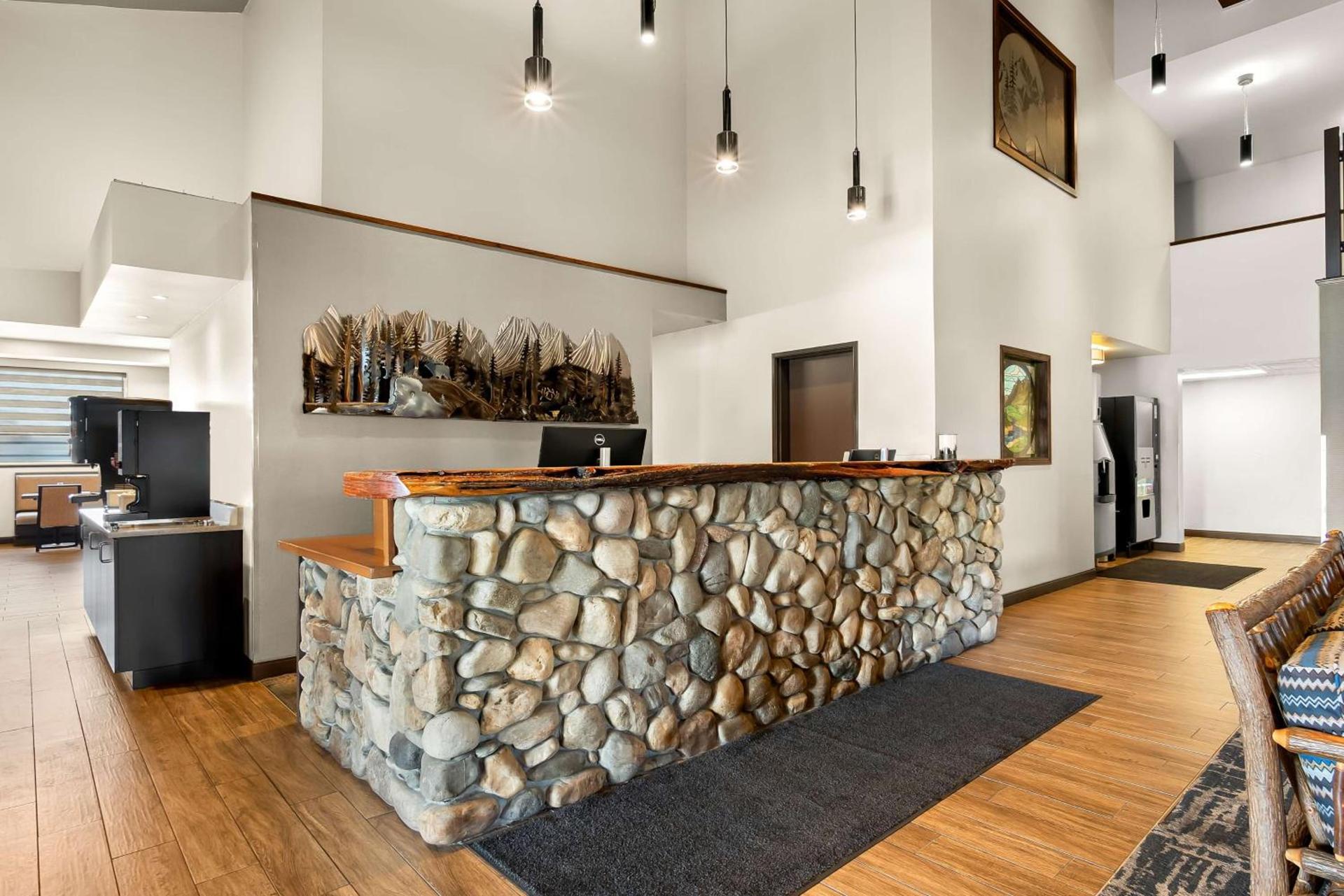 Best Western Sawtooth Inn and Suites photo 2