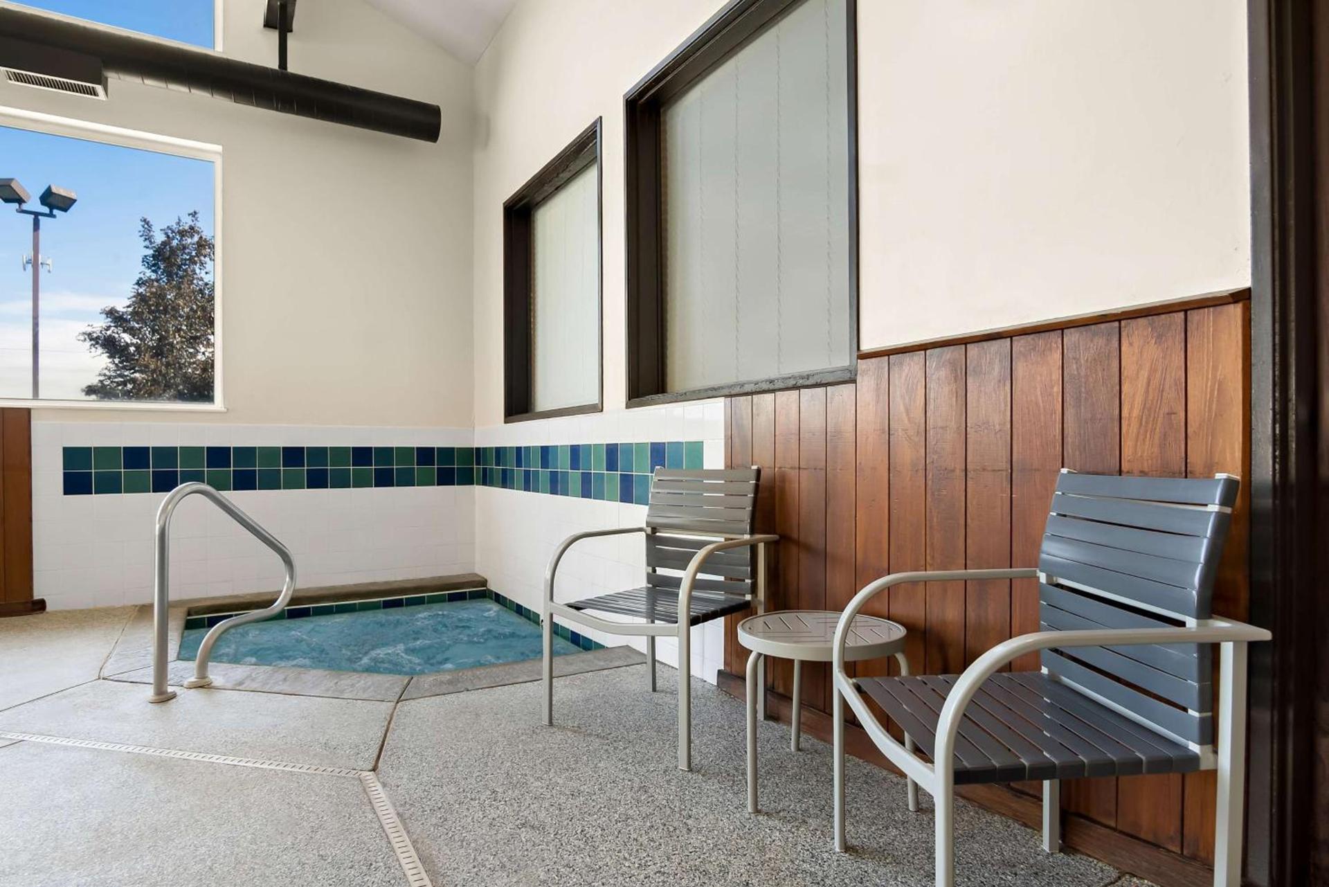 Best Western Sawtooth Inn and Suites photo 8