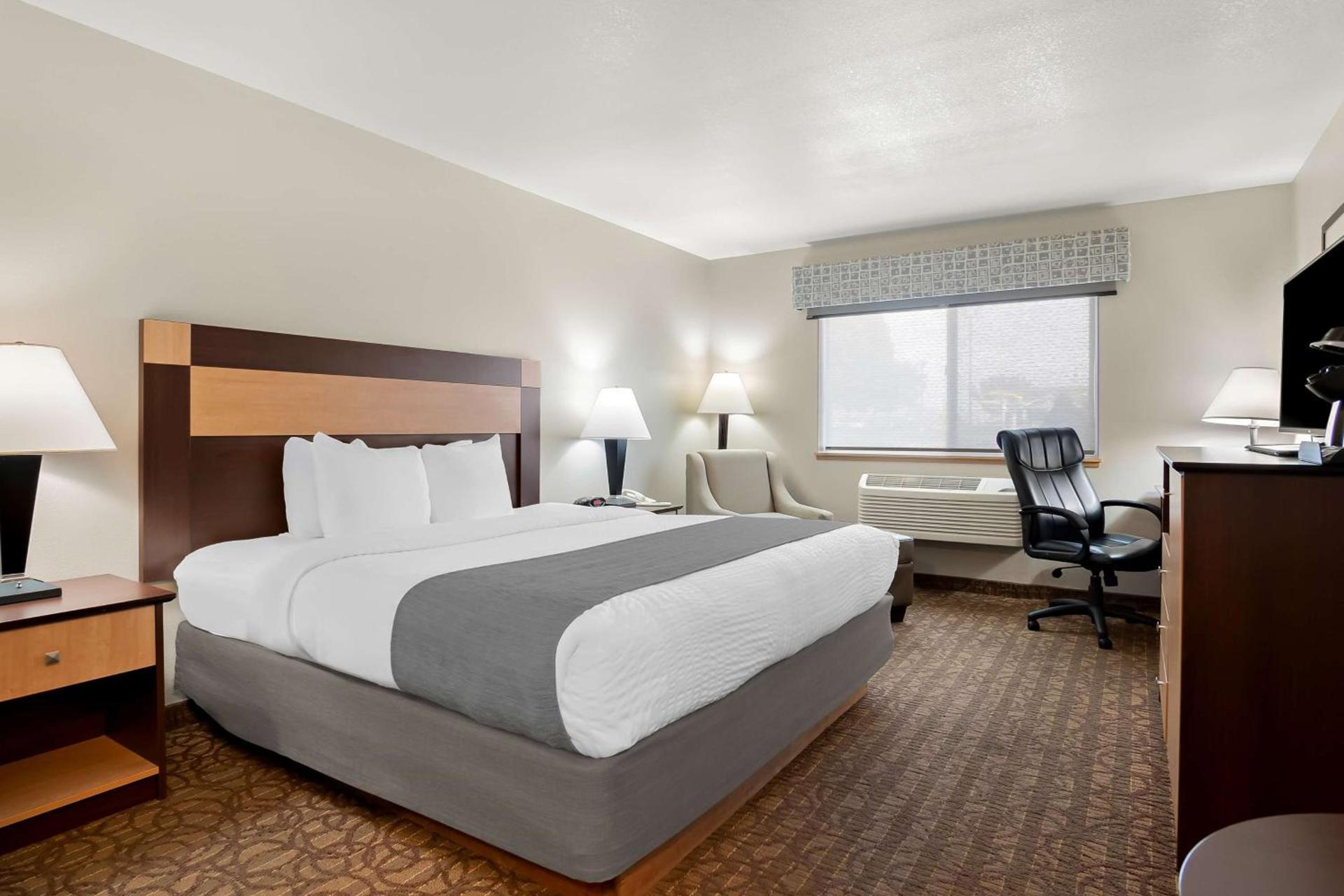 Best Western Sawtooth Inn and Suites photo 20