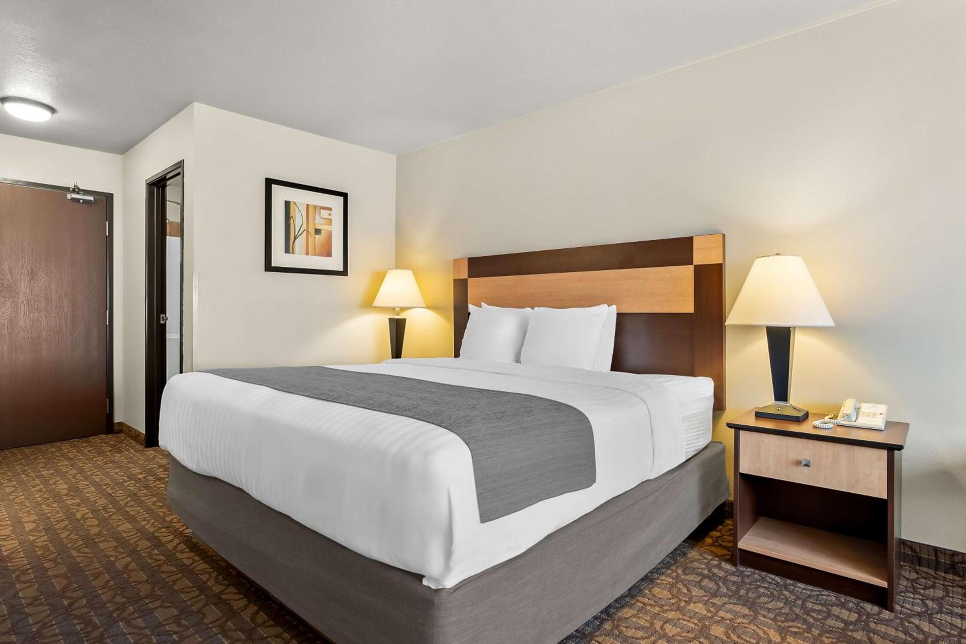 Best Western Sawtooth Inn and Suites photo 22