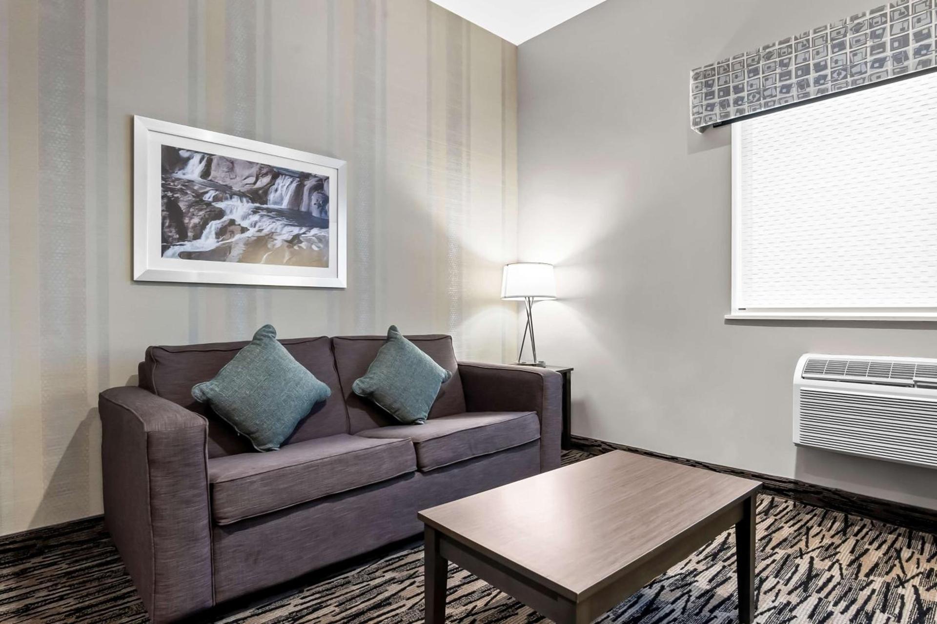 Best Western Sawtooth Inn and Suites photo 37