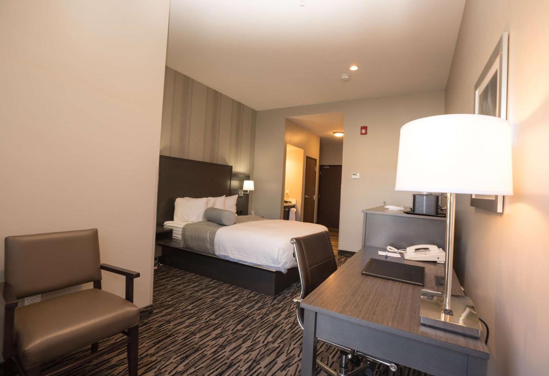 Best Western Sawtooth Inn and Suites photo 48