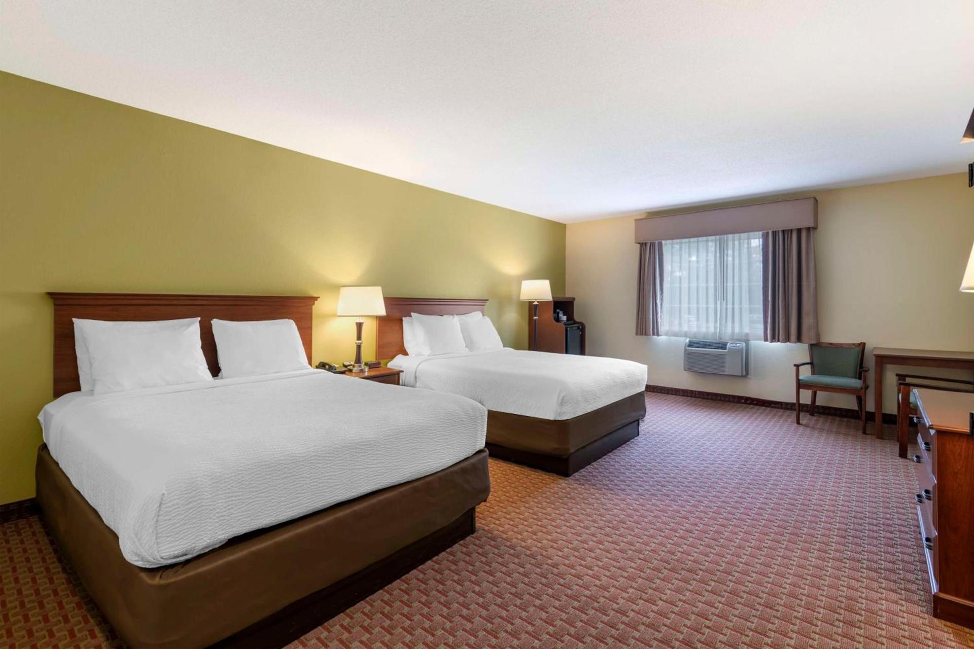 Best Western York Inn photo 8