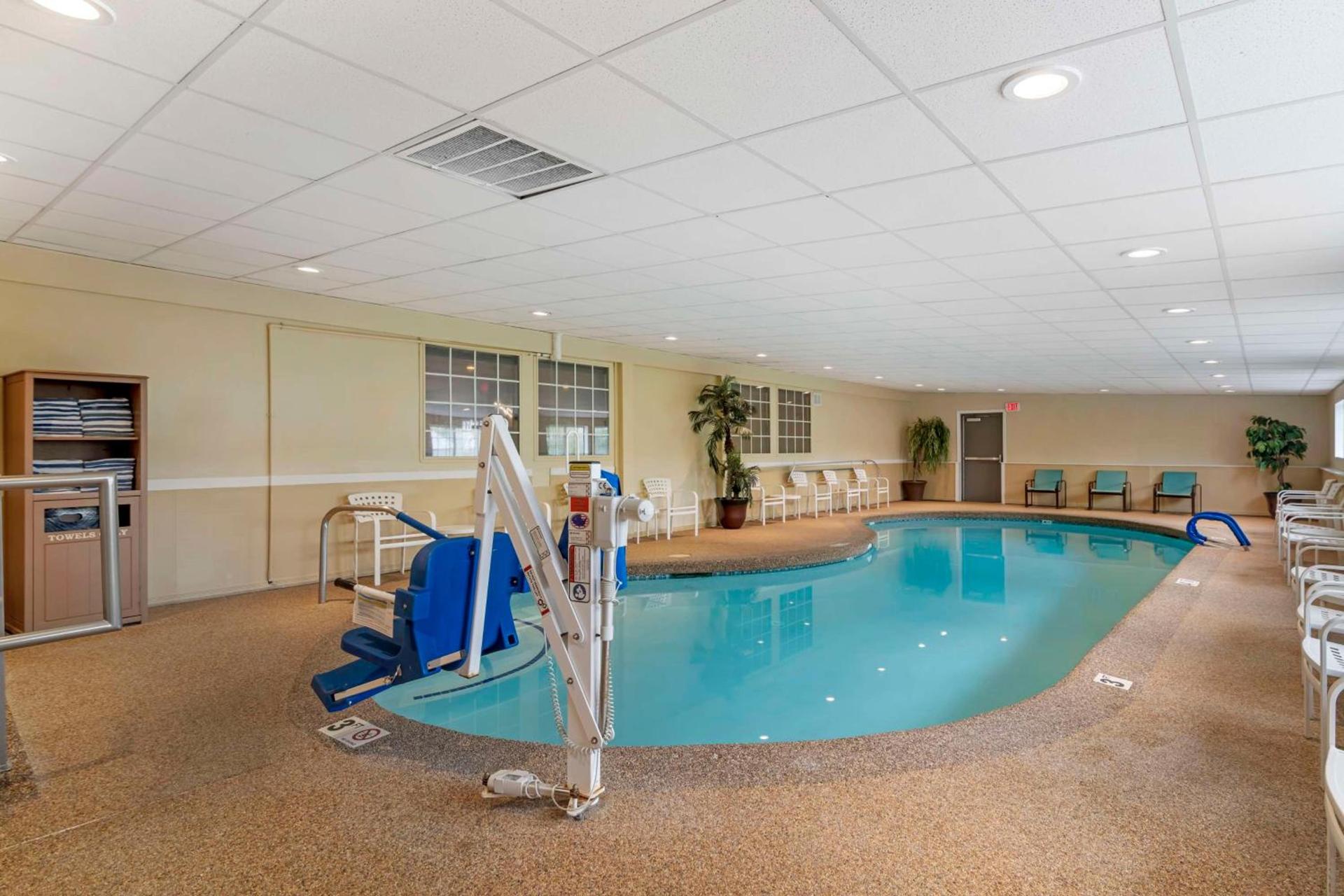 Best Western York Inn photo 9
