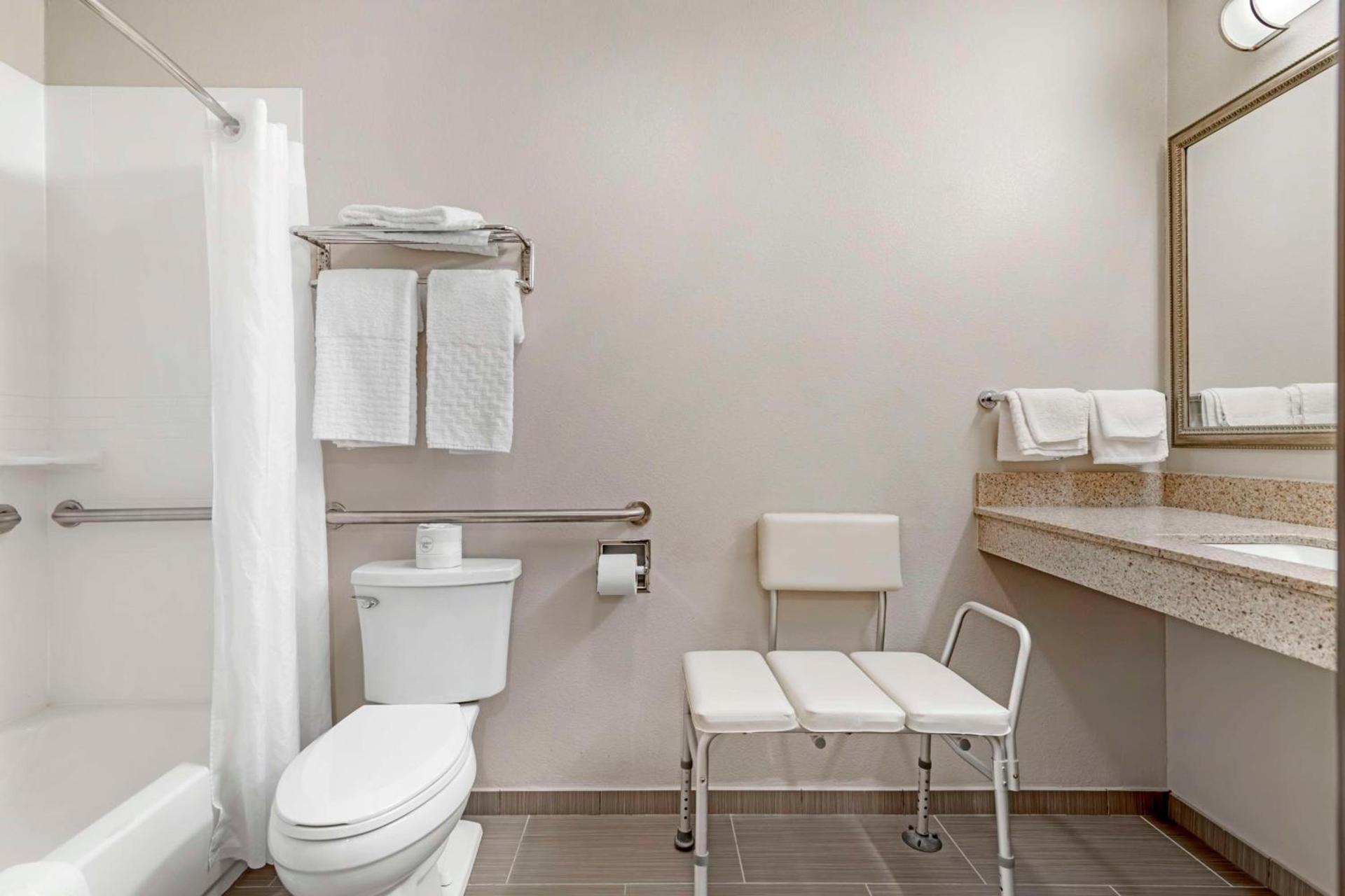 Best Western York Inn photo 16