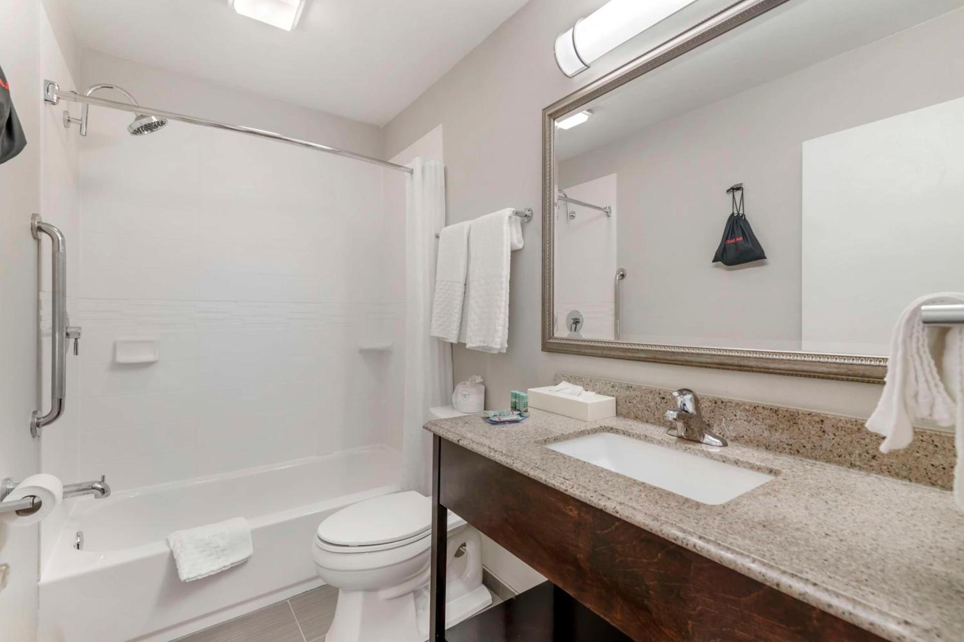 Best Western York Inn photo 19