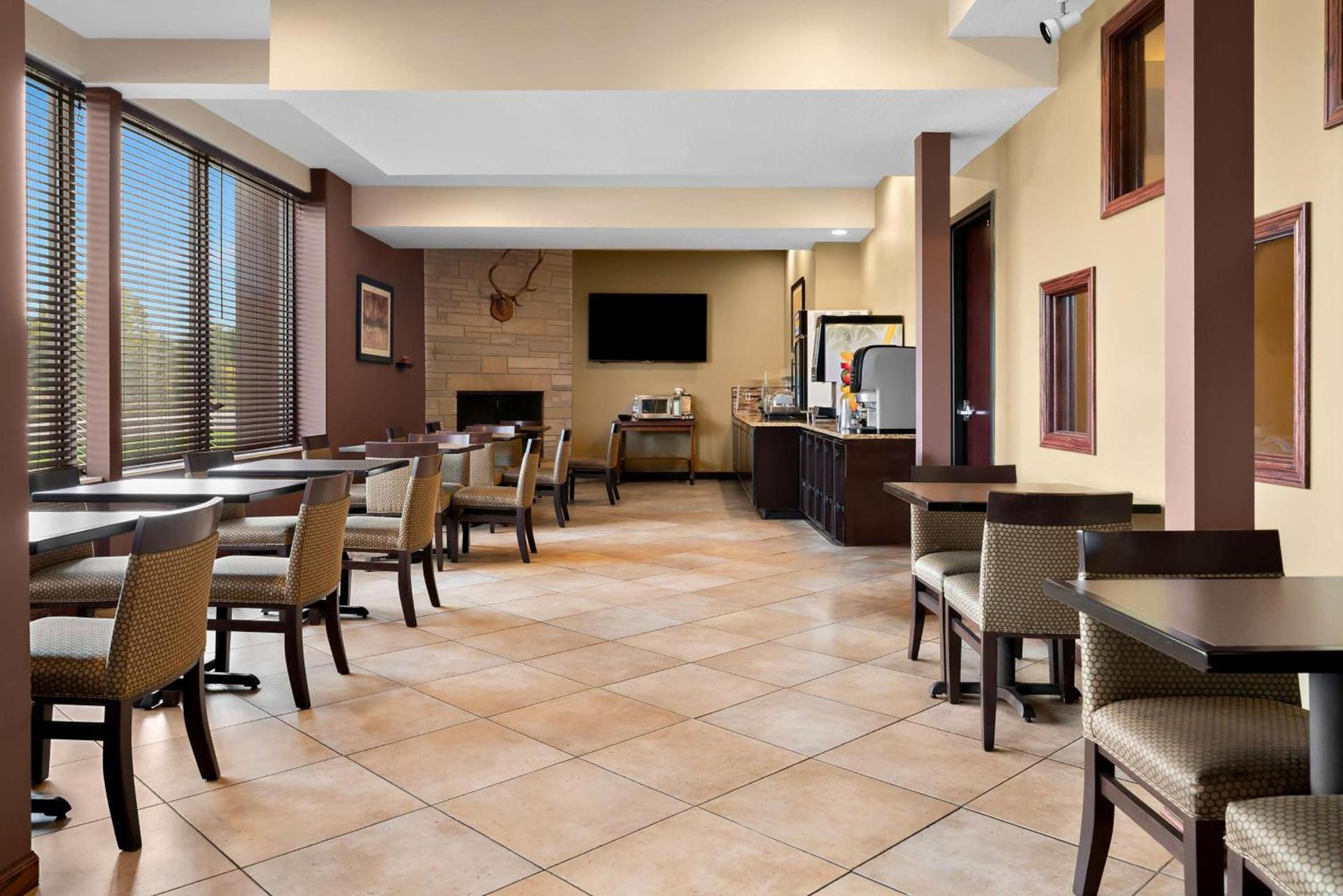 Best Western Paradise Inn photo 44