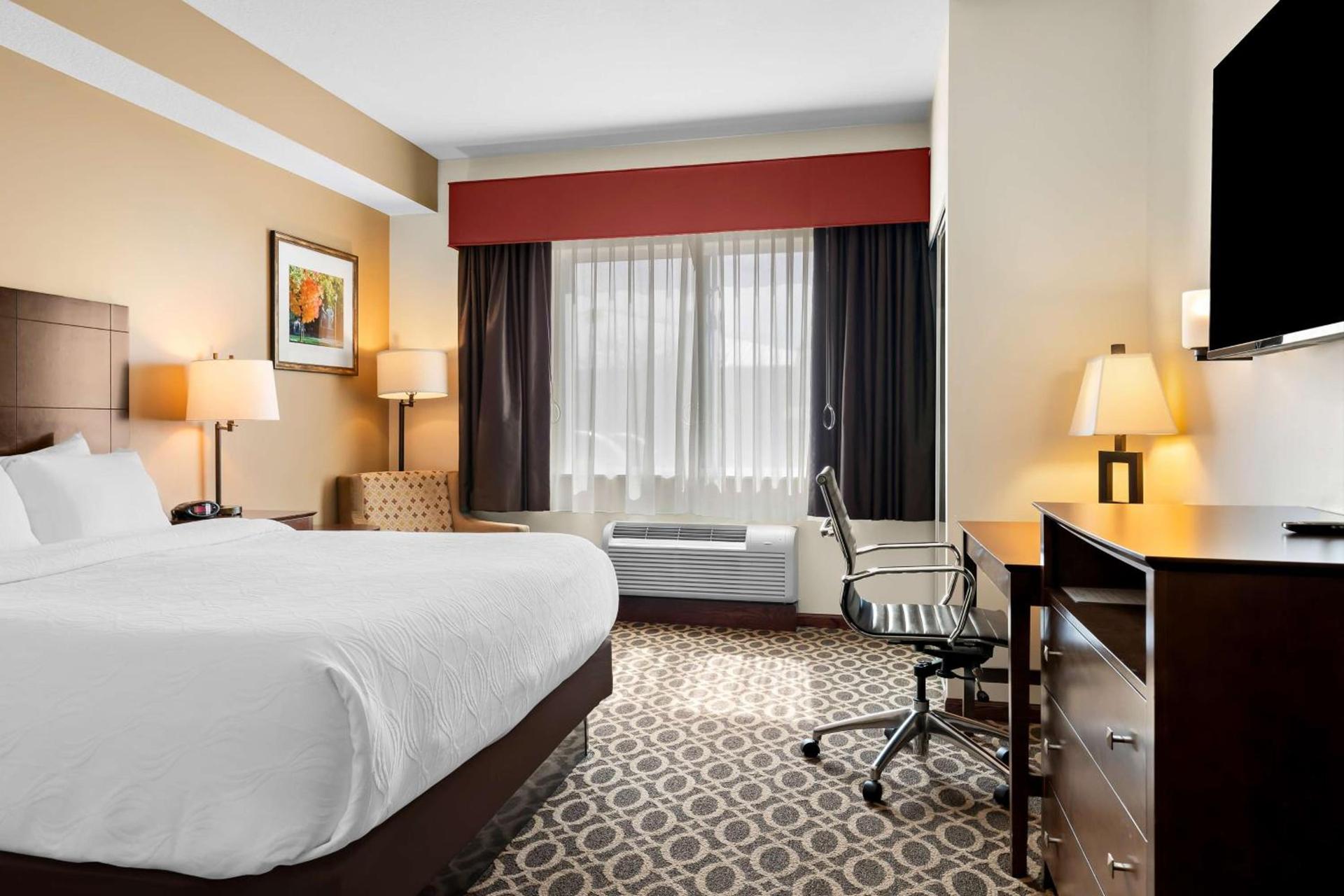 Best Western Paradise Inn photo 13