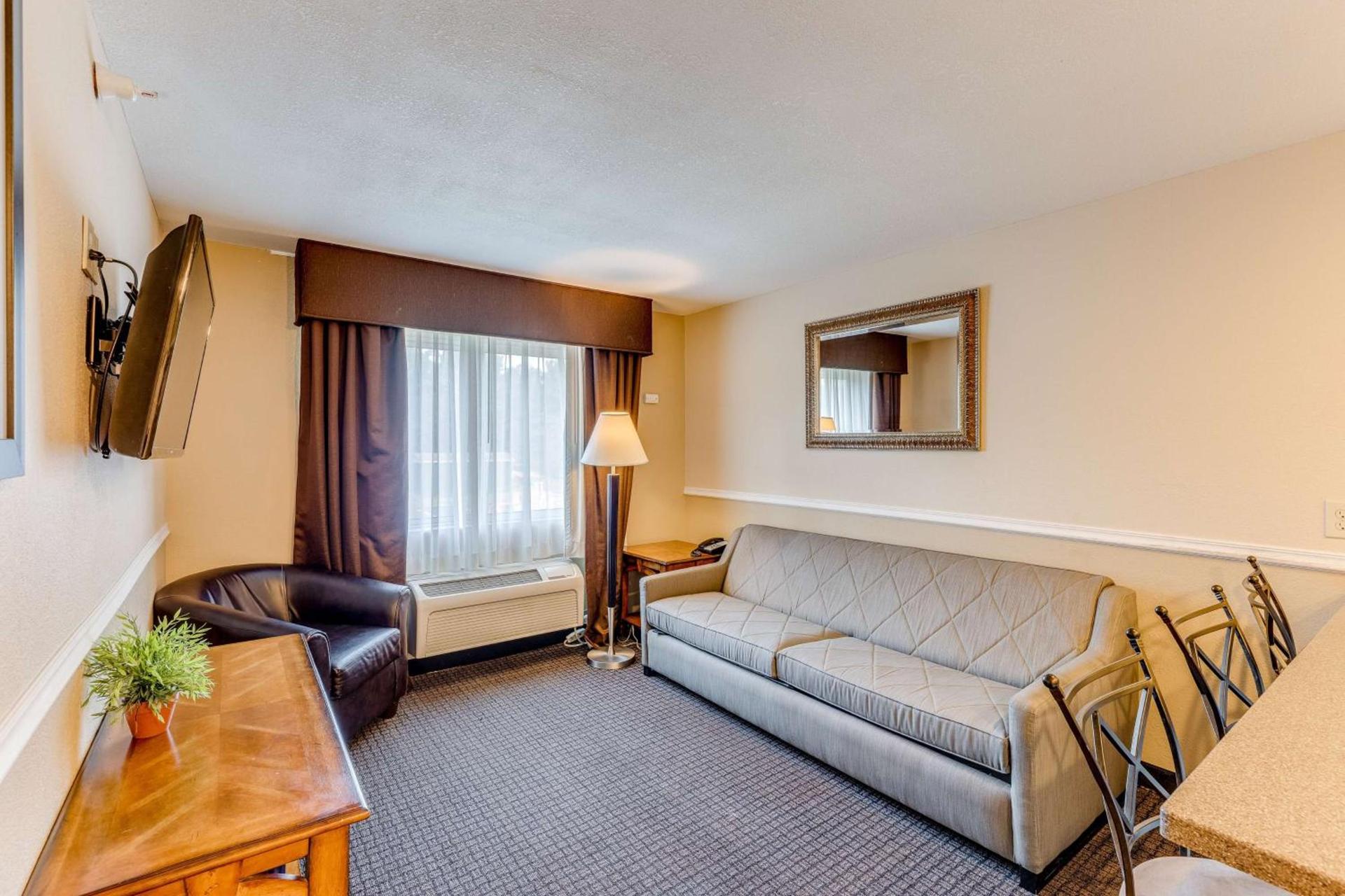 Best Western Lakewinds photo 20