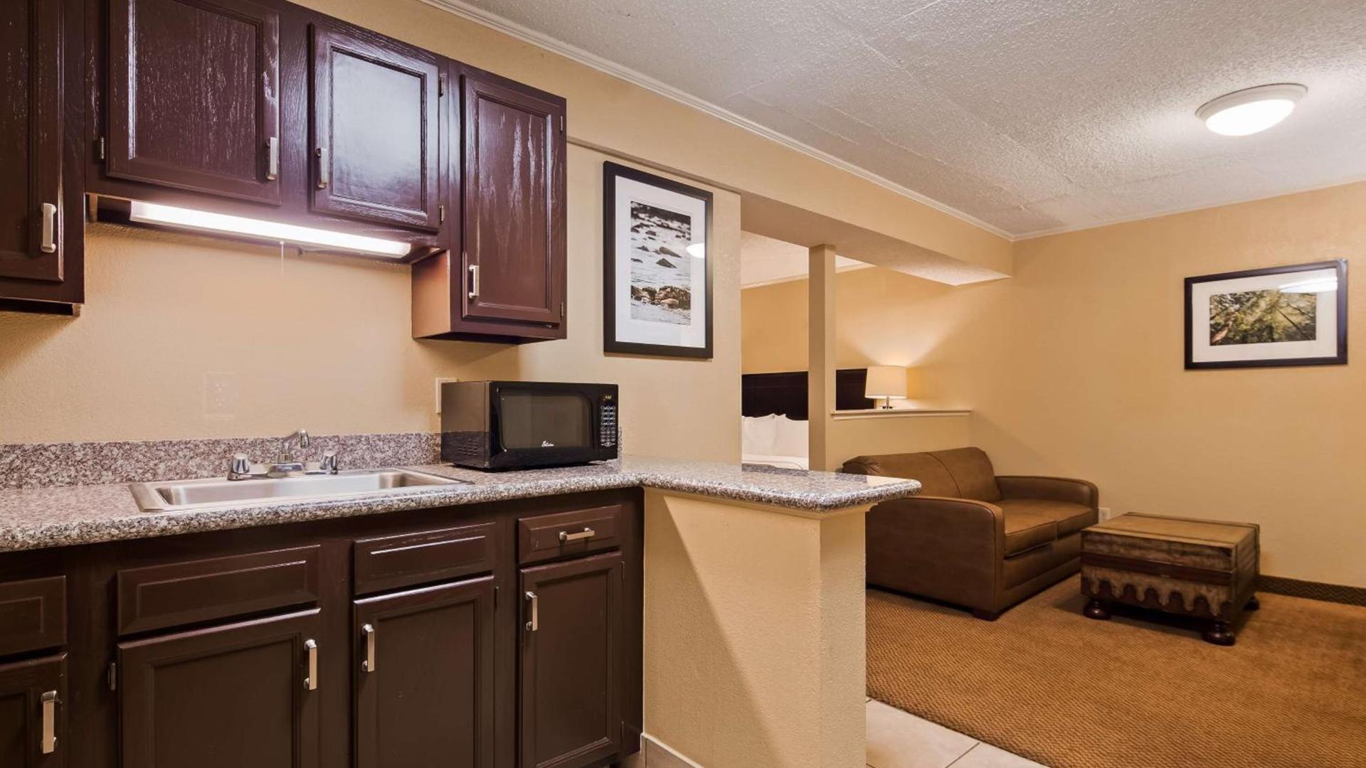 SureStay Plus by Best Western Covington photo 16