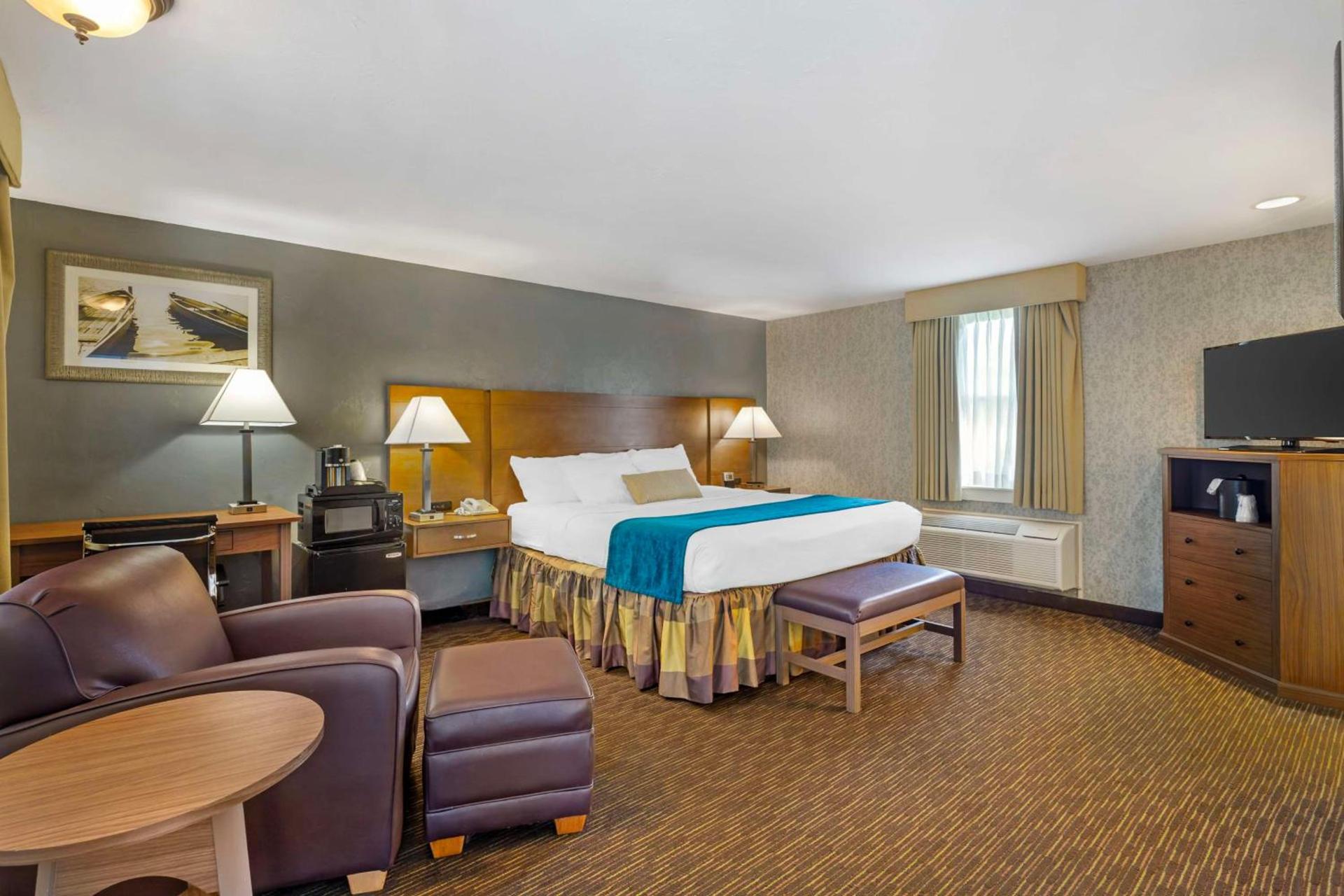 Best Western Plus Cold Spring photo 21