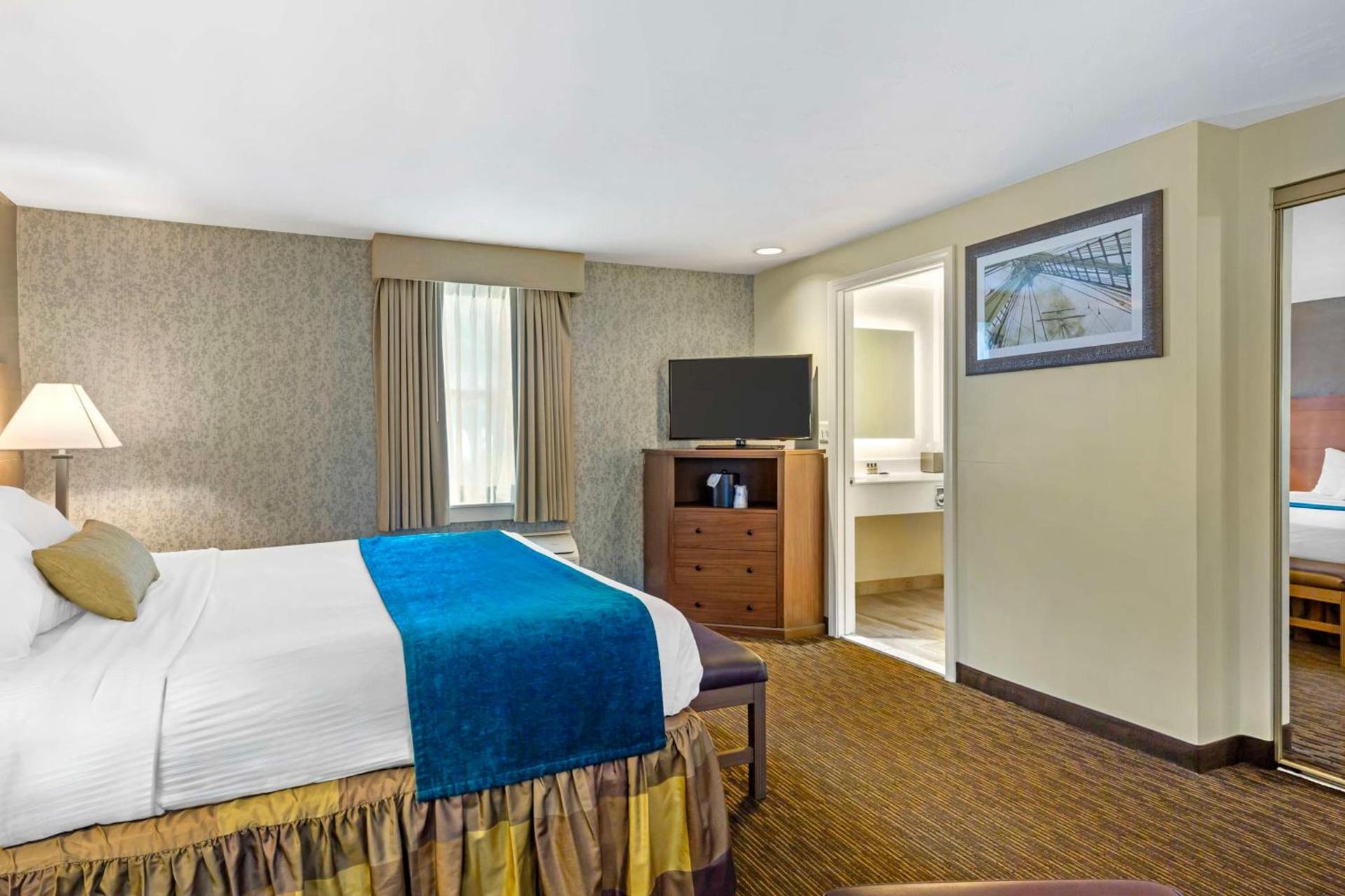 Best Western Plus Cold Spring photo 23