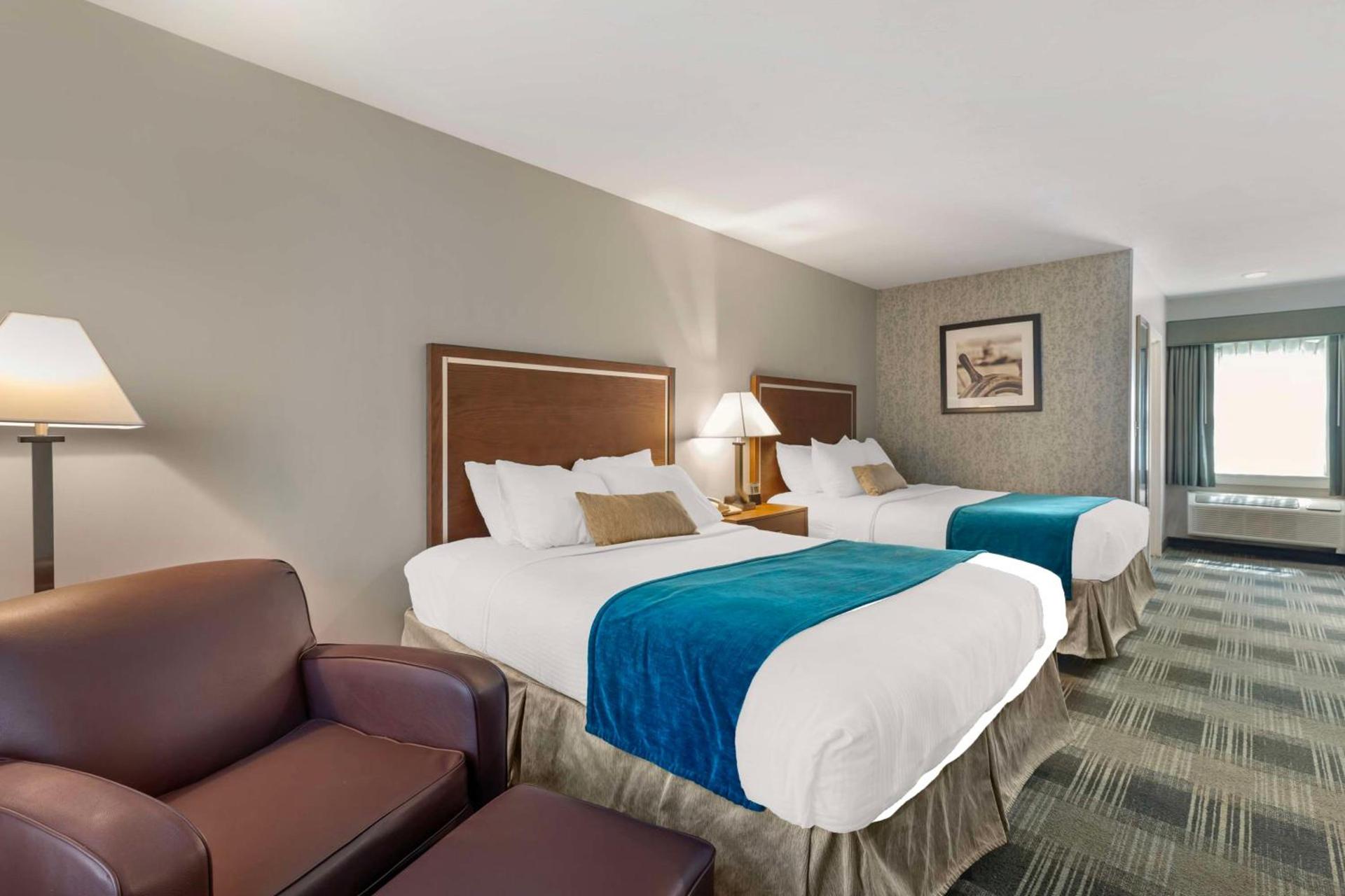 Best Western Plus Cold Spring photo 33