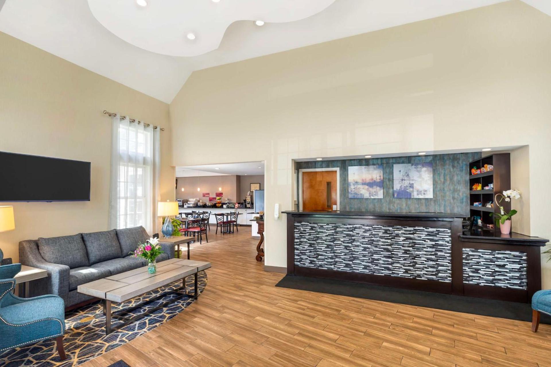 Best Western Plus Cold Spring photo 38