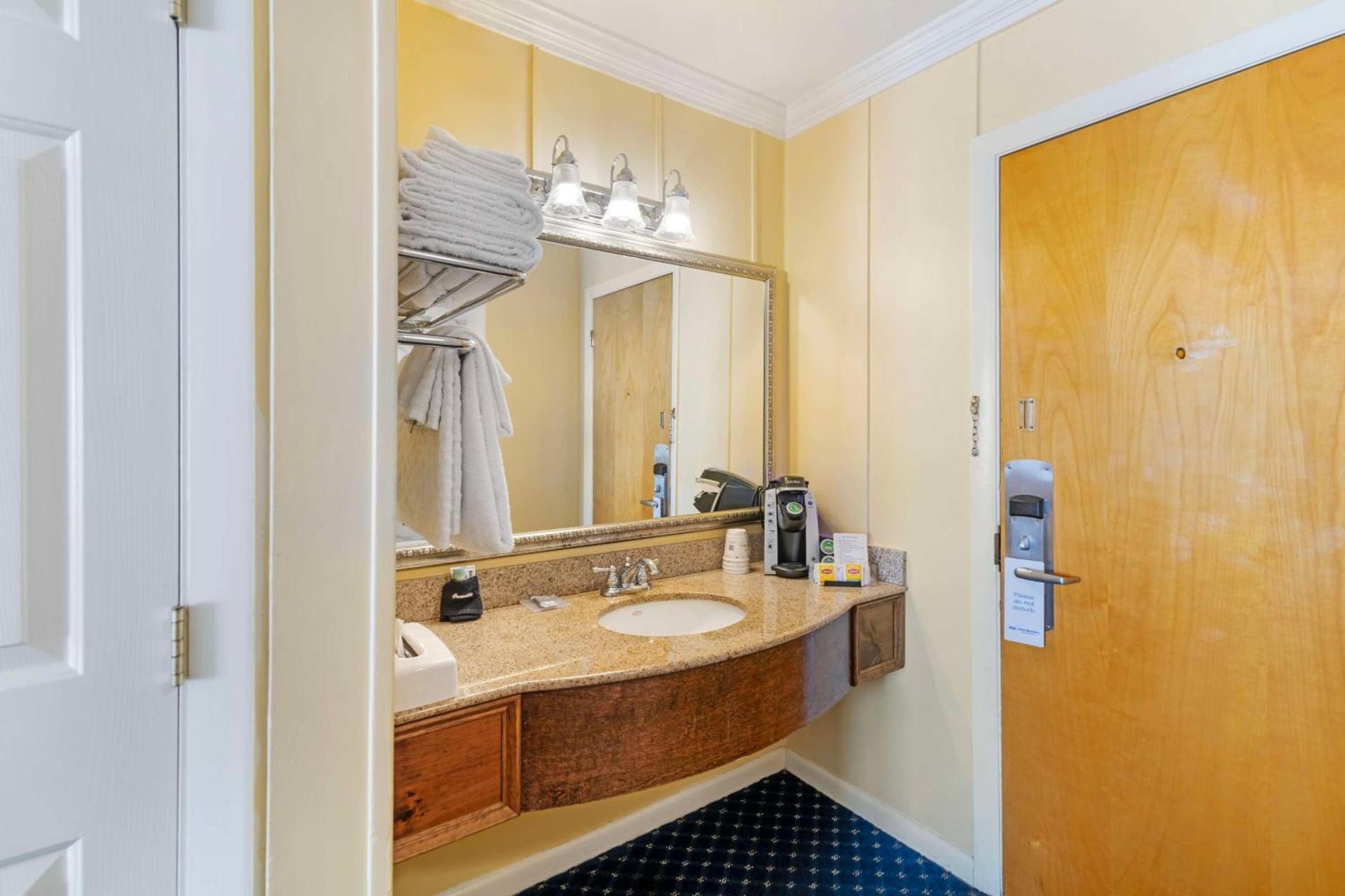 Best Western White House Inn photo 72